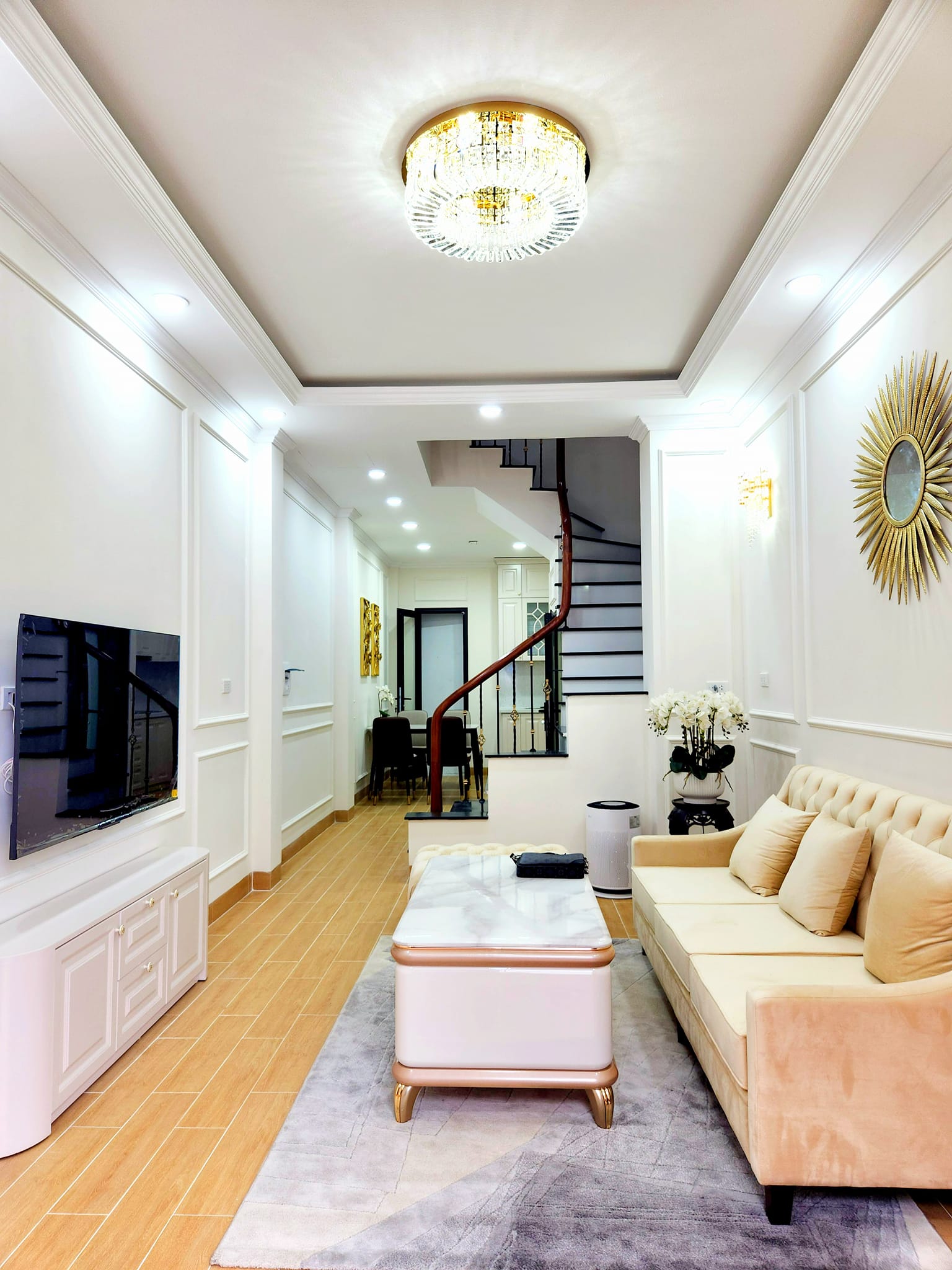 Mới đẹp, 4 ngủ, Ô tô tránh 25m, NHÀ Tôn Đức Thắng-0946383428