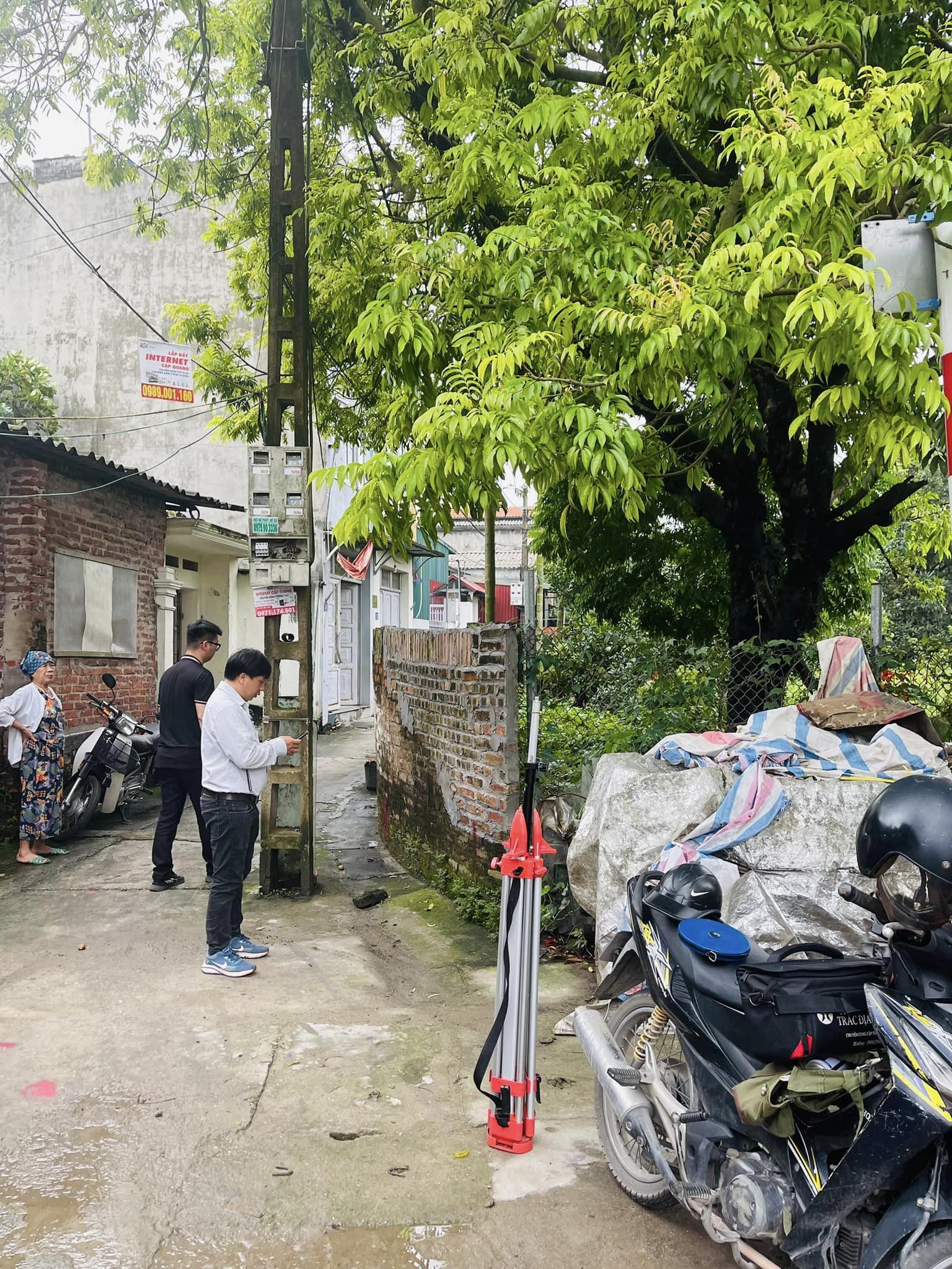 Chính chủ bán nhanh Lô Góc Dương Quang-Gia Lâm 112m2 đất 3 thoáng đường ô tô thông 38t/m2