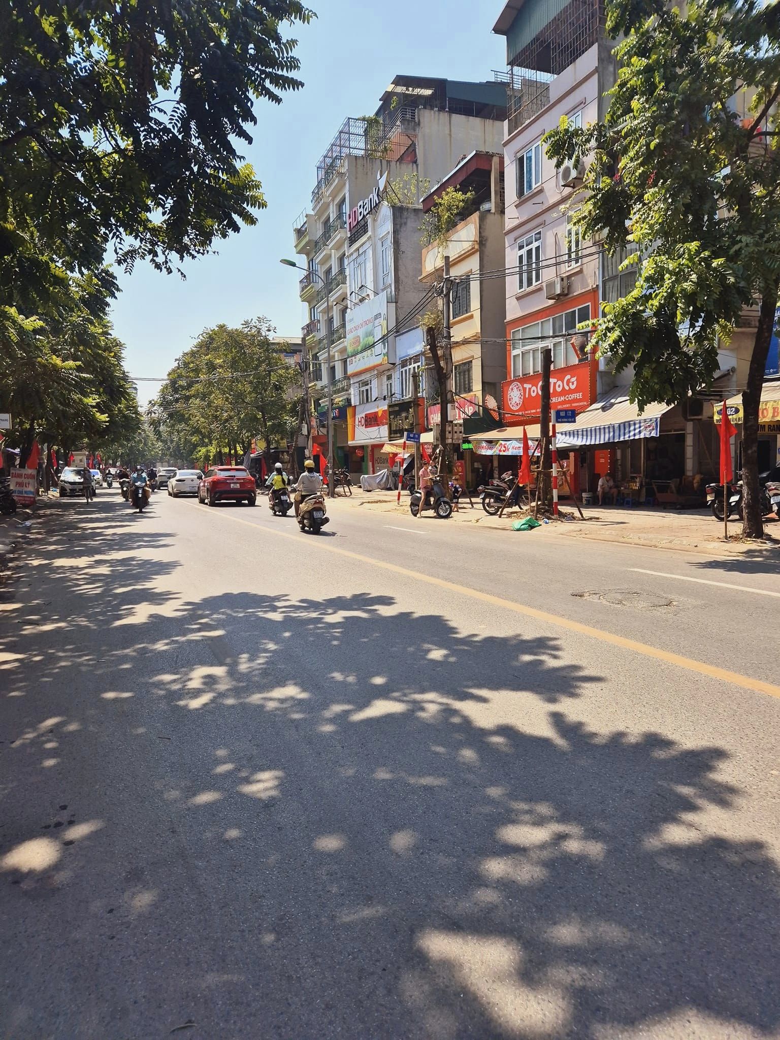 MẶT PHỐ DƯƠNG VĂN BÉ- HAI BÀ TRƯNG 70m2- MT 5m- KINH DOANH ĐỈNH- Ô TÔ DỪNG ĐỖ- GIÁ CHÀO 25.5 TỶ