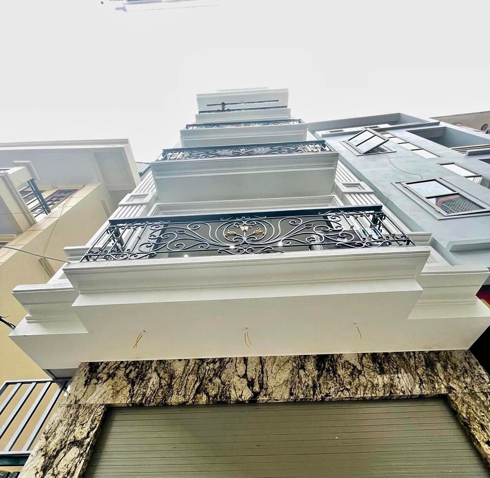 HIẾM CÓ. ở ngay Kđt Đa Sỹ 52m2, 5 TẦNG, Giá 13 tỷ. PHÂN LÔ OTO TRÁNH - DÂN XÂY - VỈA HÈ - KINH DOANH - VĂN PHÒNG - GARA