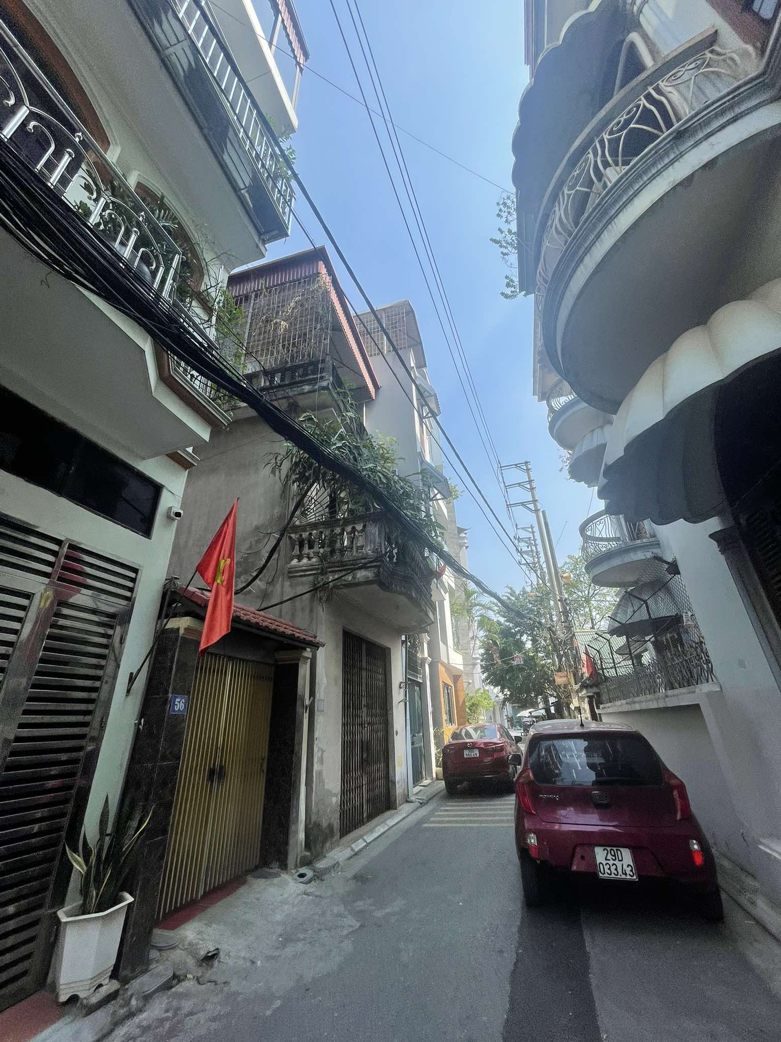 CHỦ NHÀ CẦN BÁN NHANH NHÀ NGUYỄN SƠN, DT54, 6TANG, MT8.2M, THANG MÁY - THANG BỘ ĐỦ - DÒNG TIỀN CHO THUÊ - 9 PHÒNG KHÉP