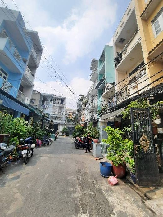 Mặt tiền Nguyễn Đức Ngữ 5 tầng đúc 49m2 chỉ 10 tỷ 5