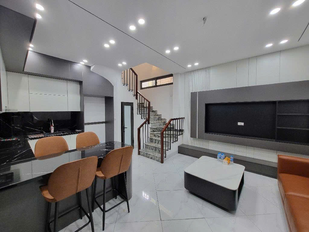 PHÂN LÔ - Ô TÔ 3 BƯỚC - NHÀ MỚI ĐẸP LONG LANH GIÁ 6.1ty