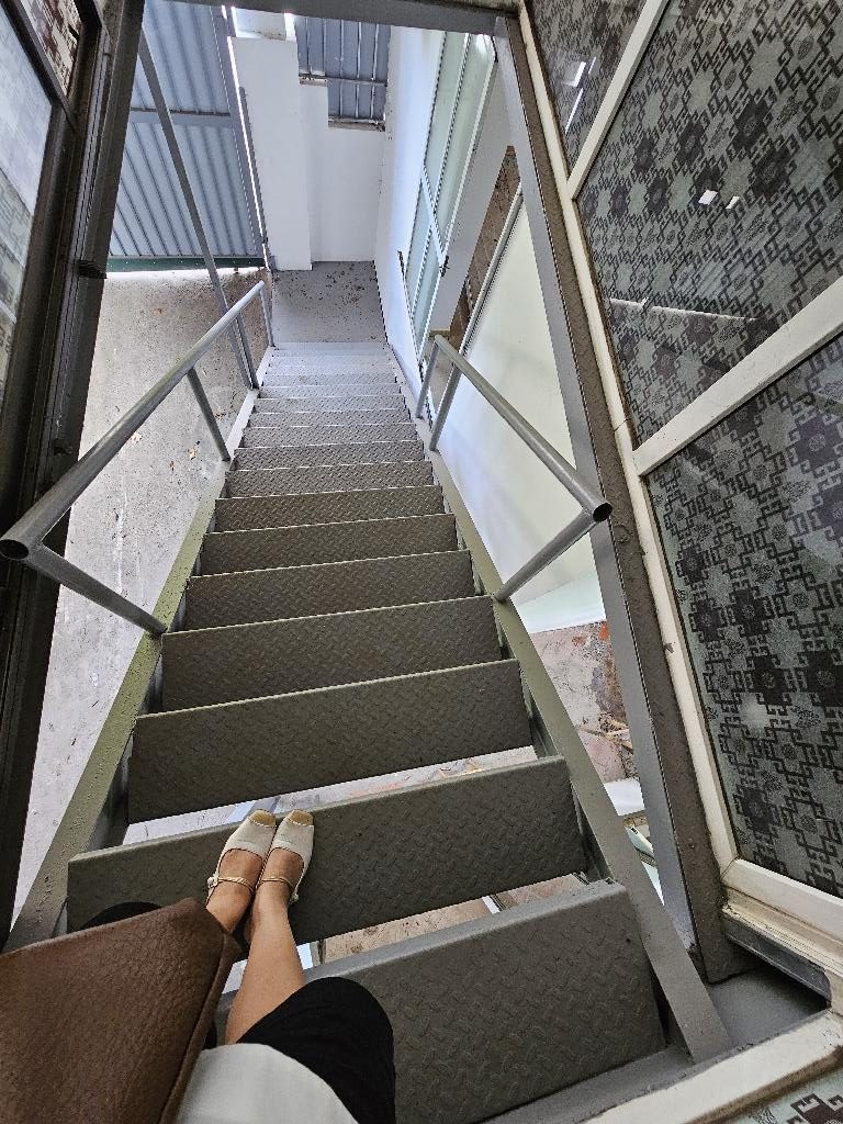 Hiếm! chính chủ bán gấp nhà riêng tại Nguyên Khoái 260m2 2 tầng giá hơn 10 tỷ mặt tiền 10m , kinh doanh sầm uất