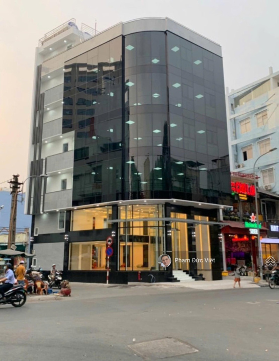 Góc 2 MT Bùi Thị Xuân Quận 1 6x27m - Hầm - 7 lầu - HĐT 300 triệu/tháng - Giá 77 tỷ vị trí đẹp