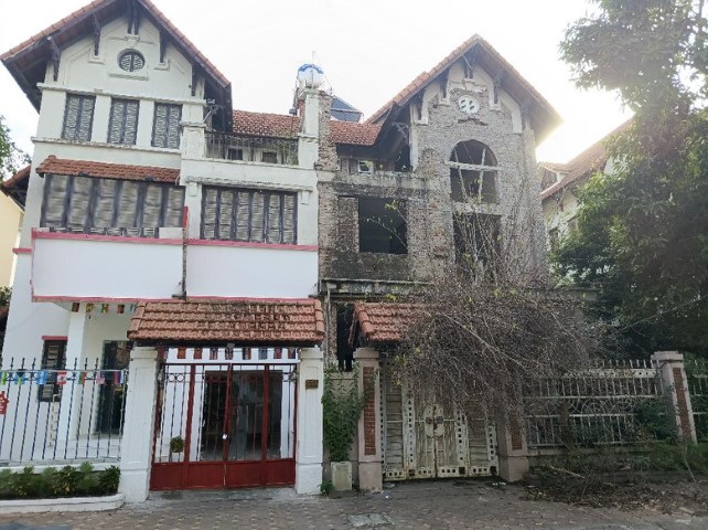 BIỆT THỰ 200M2, 4 TẦNG TẠI KĐT VIỆT HƯNG XÂY THÔ GẦN TRƯỜNG QUỐC TẾ MARIE CURIE LONG BIÊN