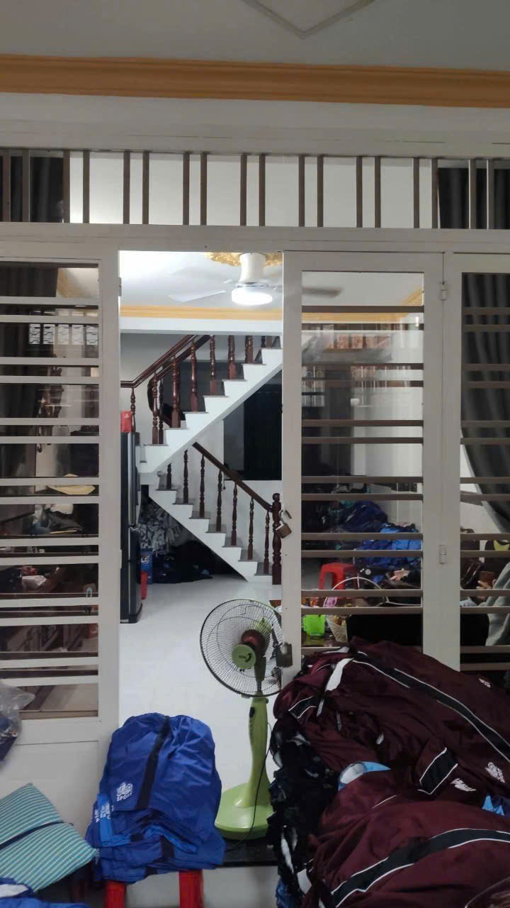 Chủ Ngộp Bank!!!Bán Gấp!!Chỉ còn 5,95 tỷ, Nhà C4 SHR, diện tích khủng 117m2, 1/ Nguyễn Văn Quá cách mặt tiền 50m, HXH