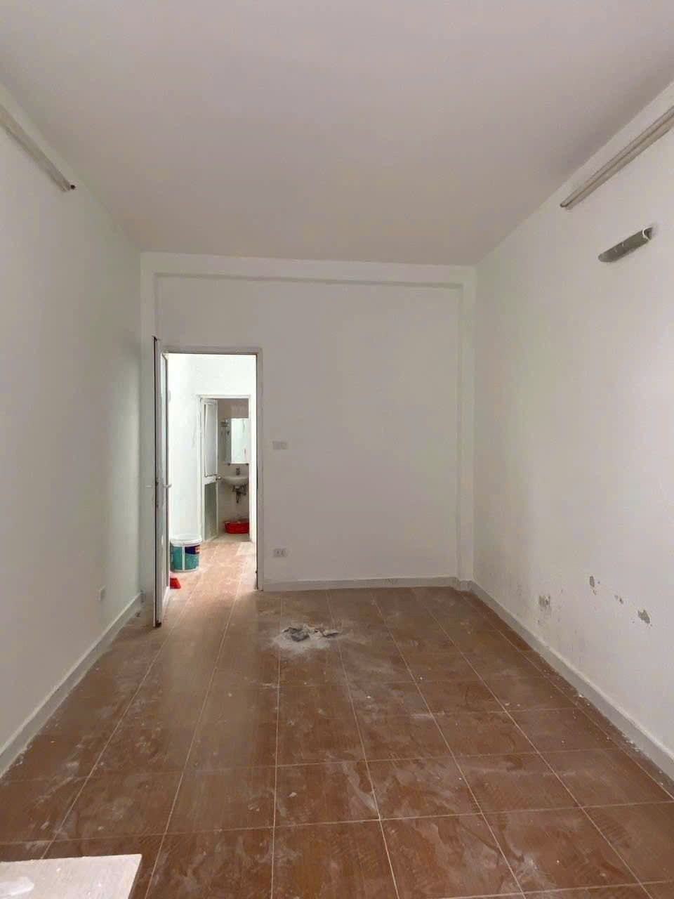 BÁN NHÀ NGÕ PHỐ CẦU GIẤY - DT: 32M*5 TẦNG, GIÁ 5,9 TỶ.