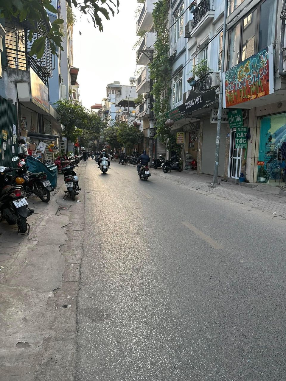 Bán nhà phố CHÙA QUỲNH - HAI BÀ TRƯNG, Ô TÔ, NGÕ THÔNG, 51m2, mặt tiền rộng, 9.8 tỷ