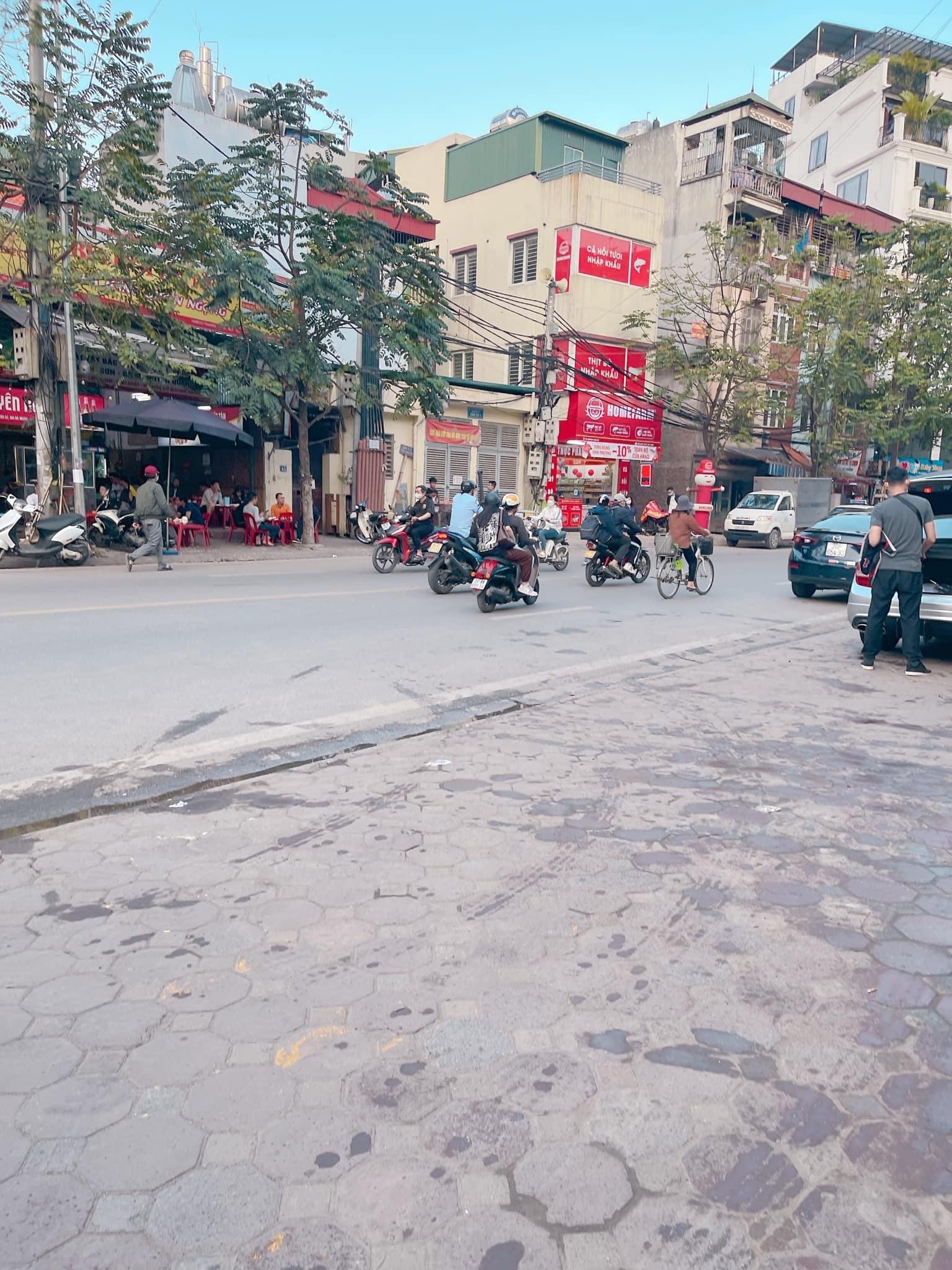 (Giảm 6 tỷ) Bán GẤP nhà mặt phố DƯƠNG VĂN BÉ - Hai Bà Trưng, 158m2, mặt tiền siêu rộng, 40 tỷ