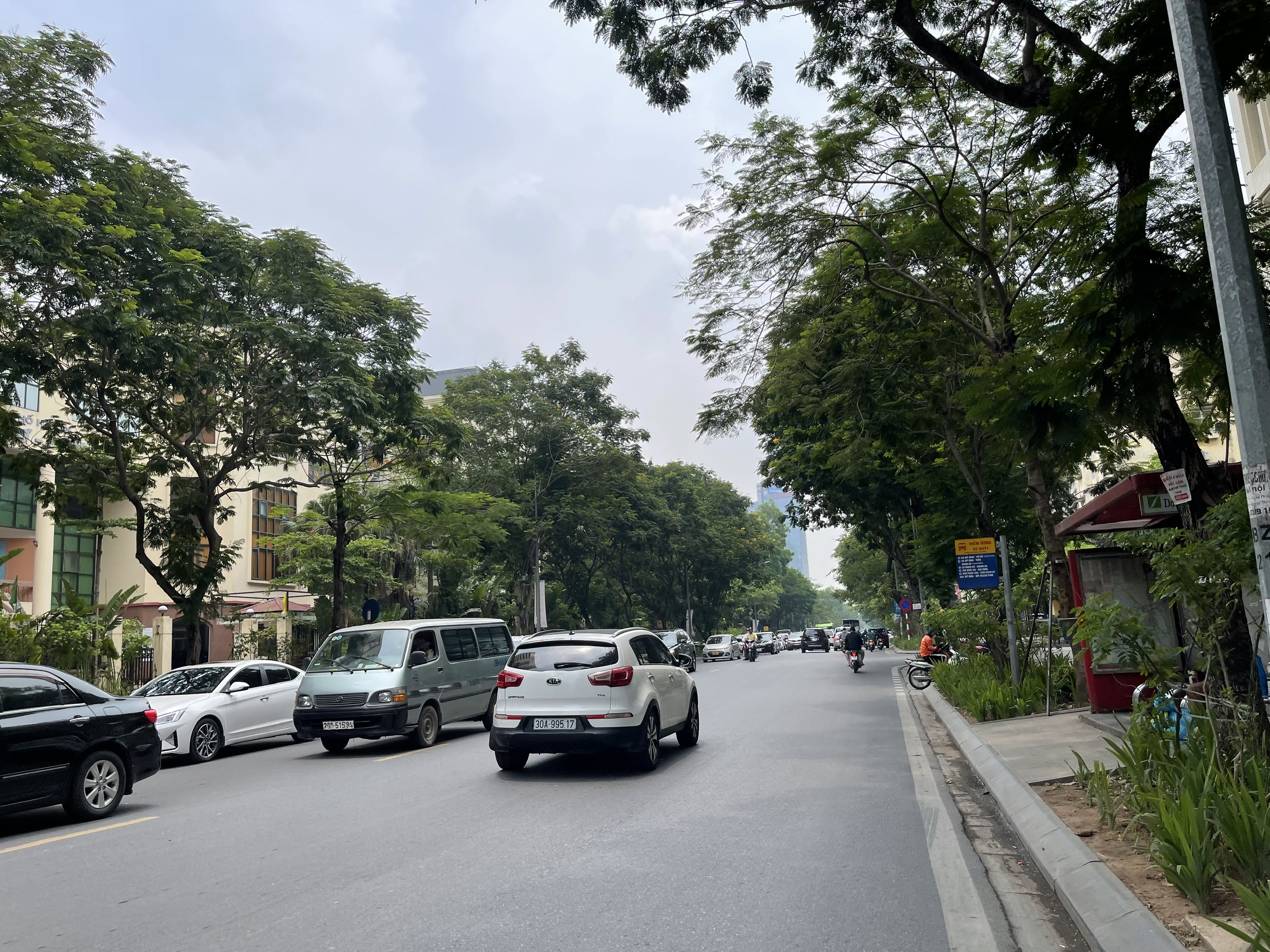 Bán tòa khách sạn mặt phố quận Ba Đình, gần Lăng Bác - Hồ Gươm - Hồ Tây, 86m2 x 8 tầng, 79 tỷ