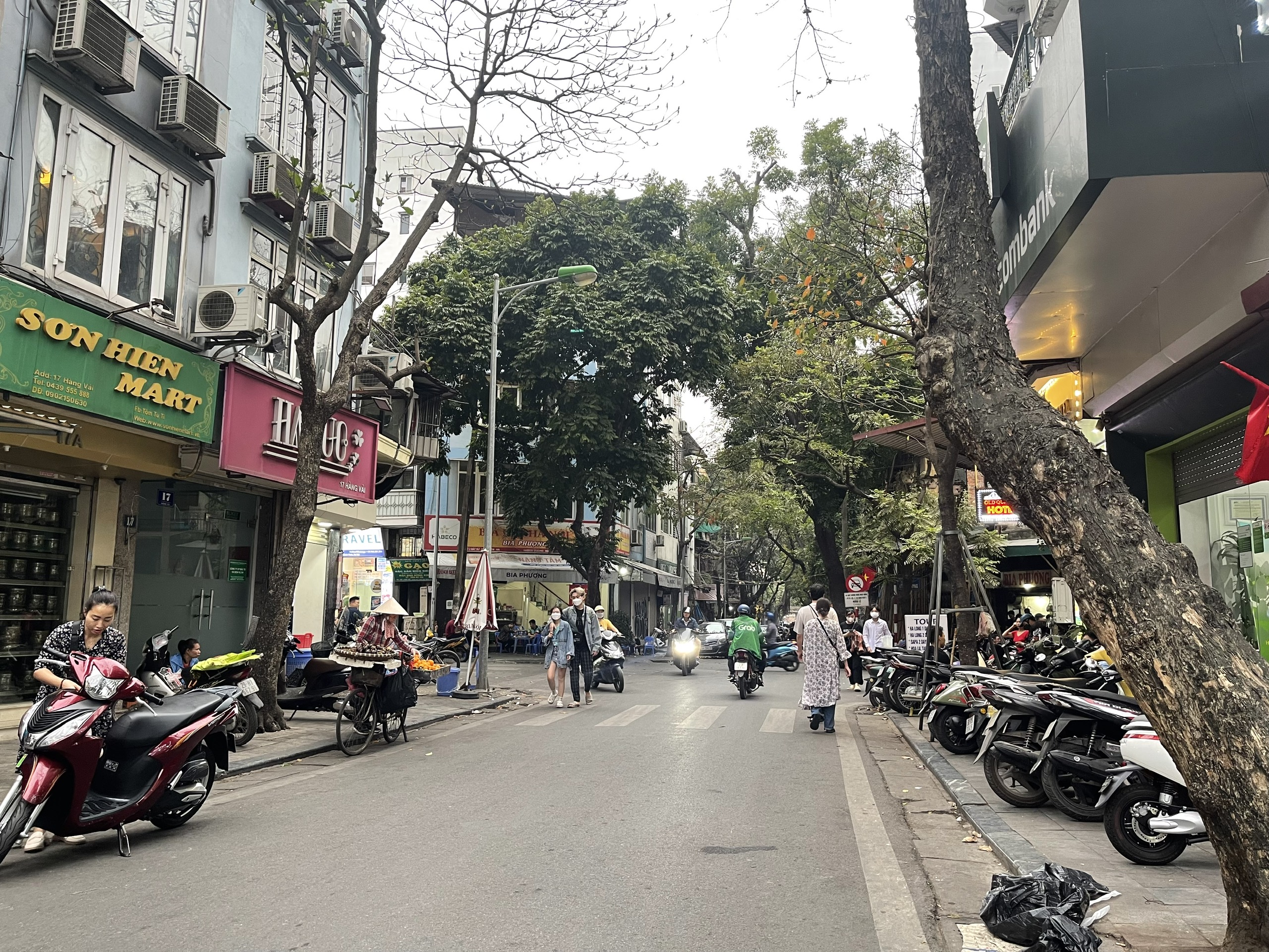 Bán nhà MẶT PHỐ HÀNG VẢI - HOÀN KIẾM, sầm uất, 38m2 x 5 tầng, mặt tiền rộng, 18 tỷ