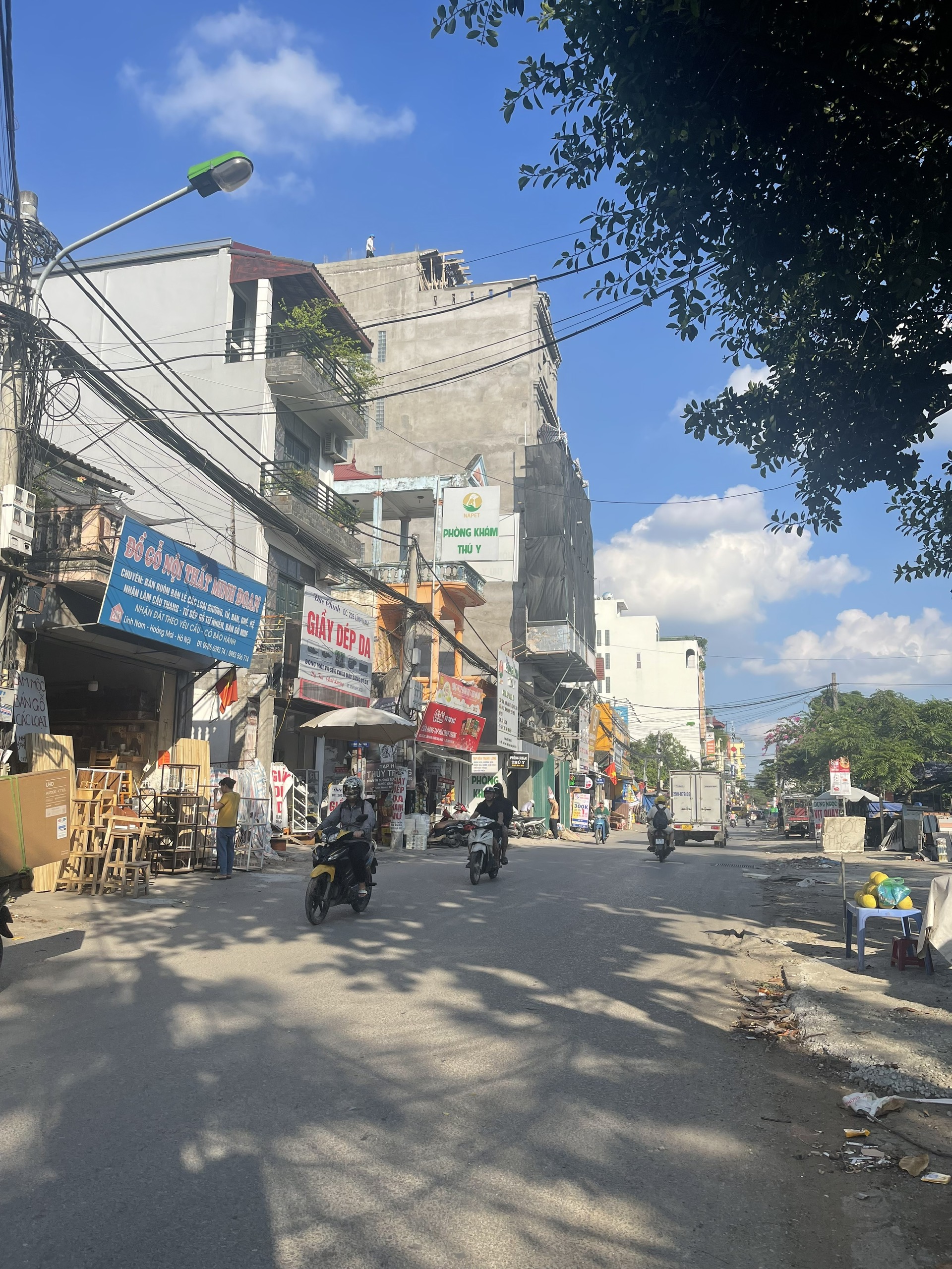 Bán mảnh đất siêu đẹp mặt phố LĨNH NAM - Hoàng Mai, LÔ GÓC, SẦM UẤT, 232m2, mặt tiền rộng, 58 tỷ