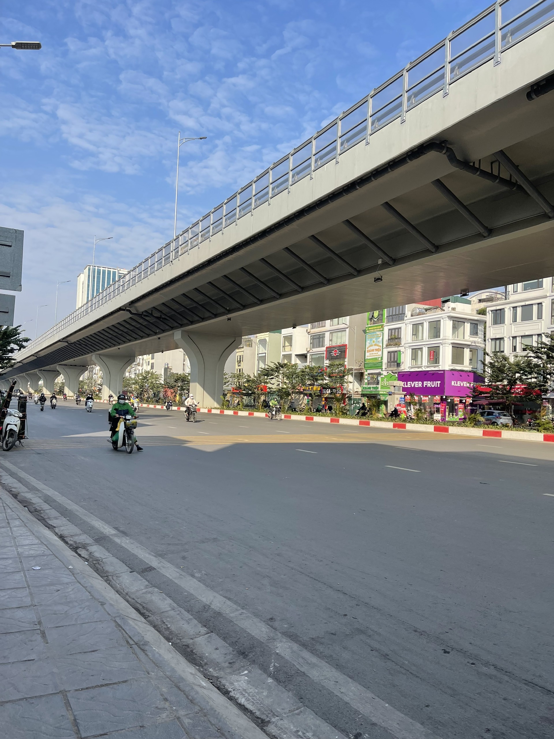 (Hiếm nhà Bán) phố Minh Khai - quận Hai Bà Trưng, Sát Times city, Ô TÔ, 46m2 x 5 tầng, 10.7 tỷ