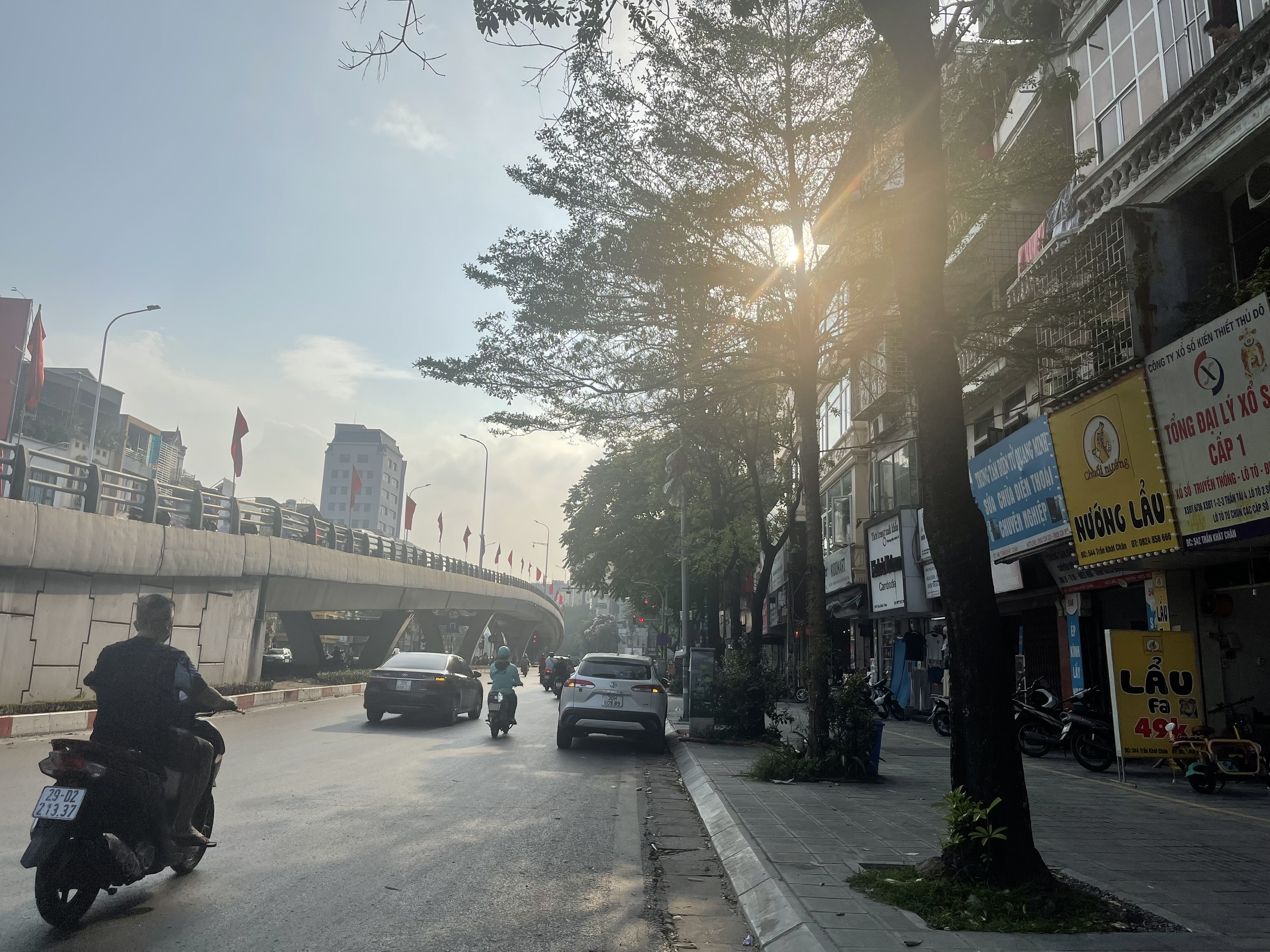 (GẤP) Bán nhà PHỐ Trần Khát Chân, LÔ GÓC, THANG MÁY, VĂN PHÒNG, 51m2 x 7 tầng, mặt tiền rộng 8m, 14.5 tỷ