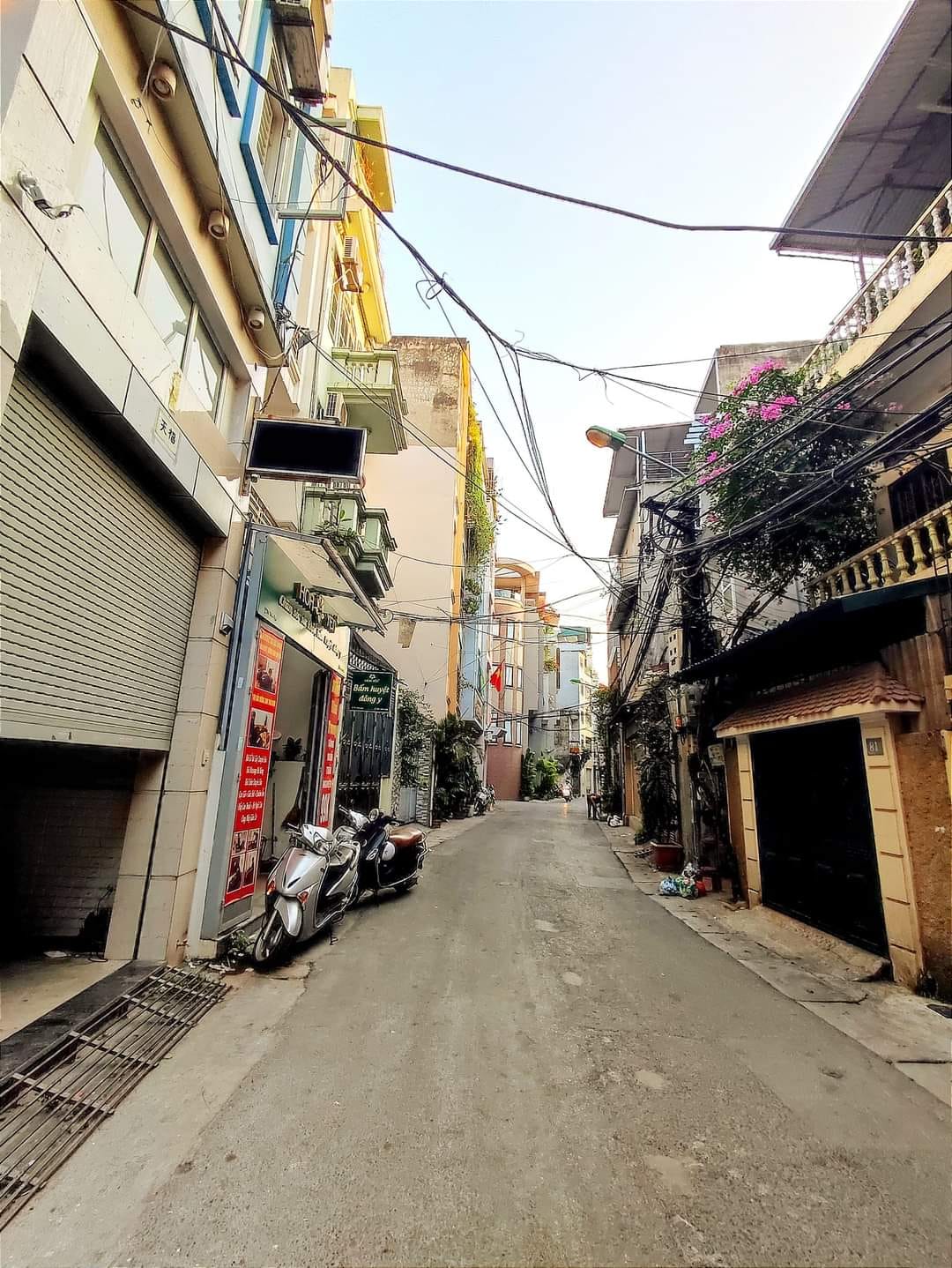 Bán nhà phố Yên Lạc - Hai Bà Trưng, Ô TÔ, gần phố, nhà đẹp, 55m2 x 5 tầng thang máy, 18.5 tỷ