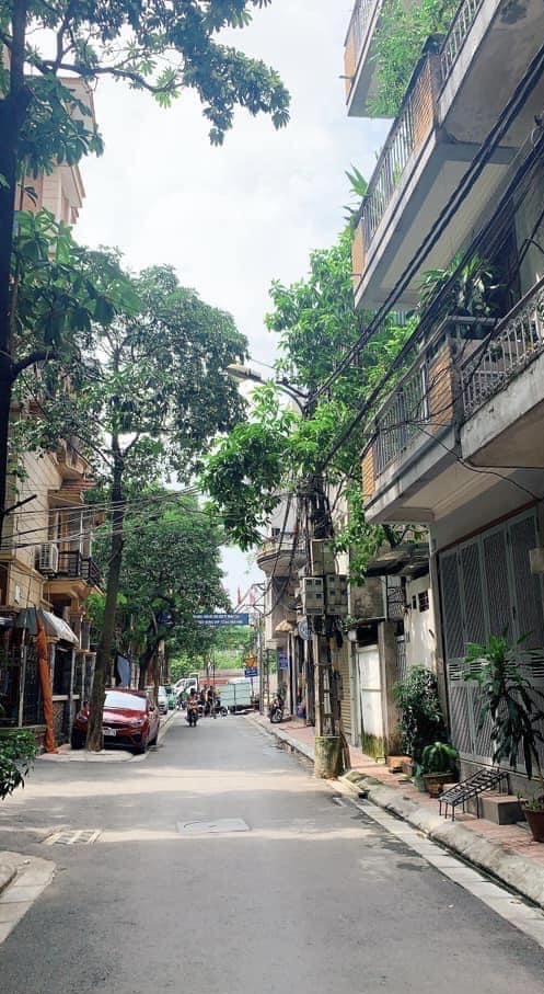 Bán nhà phố TAM TRINH - Hoàng Mai, Phân lô, ô tô chạy vòng quanh, vỉa hè, 75m2, mặt tiền rộng, 17 tỷ