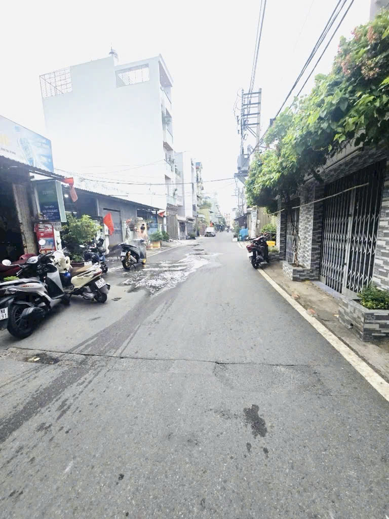 Chủ Cần Bán Gấp Nhà 2Tầng, Lê Văn Quới, Bình Trị Đông, Bình Tân, 66m2-4x17m, Chỉ 5.5Tỷ TL