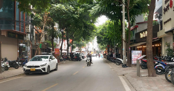 Bán nhà mặt phố Phan Kế Bính, Ba Đình, 6 tầng thang máy, vỉa hè 2m kinh doanh sầm uất. Giá 14,5 tỷ