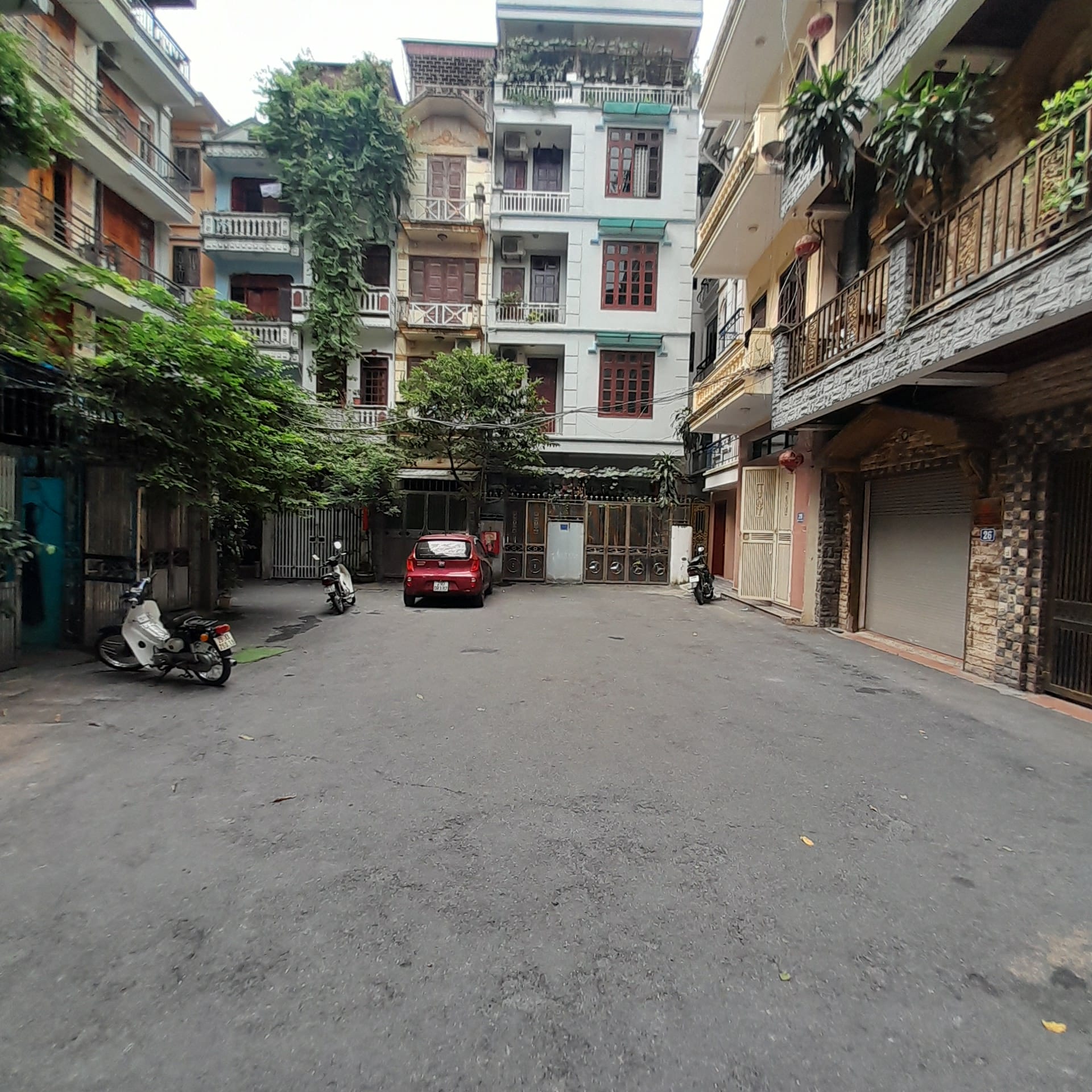 BÁN NHÀ XUÂN LA 45M – 5 TẦNG PHÂN LÔ QUÂN ĐỘI – Ô TÔ VÀO NHÀ – 2 THOÁNG TRƯỚC SAU – 200M RA HỒ TÂY – SÂN CHUNG RỘNG ĐỖ