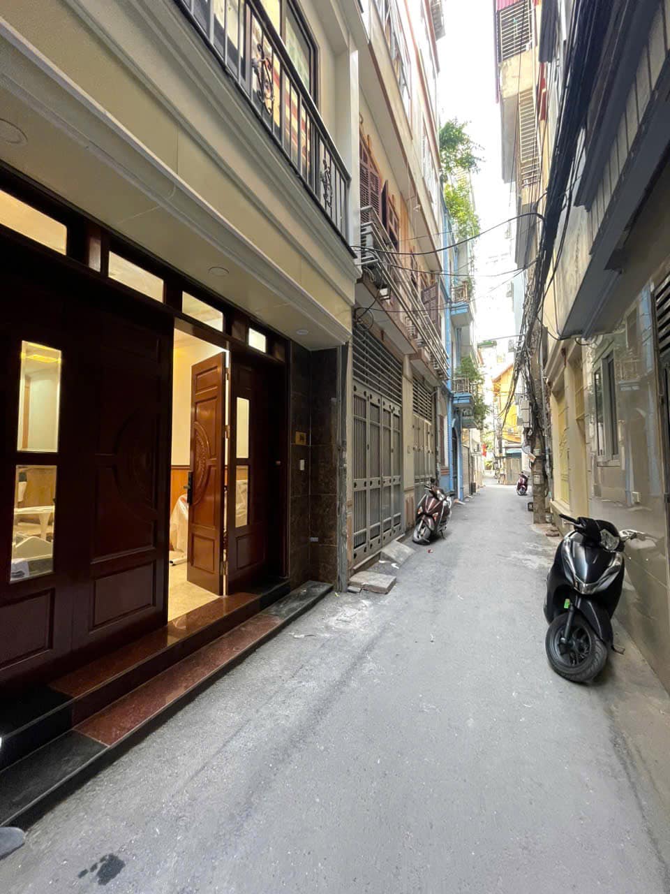 BÁN NHÀ PHỐ HÀM NGHI 40M – 5 TẦNG NHÀ ĐẸP DÂN XÂY – NGÕ THÔNG – Ô TÔ NHỎ VÀO NHÀ – HÀNG XÓM VINHOME GARDENIA – 50M RA