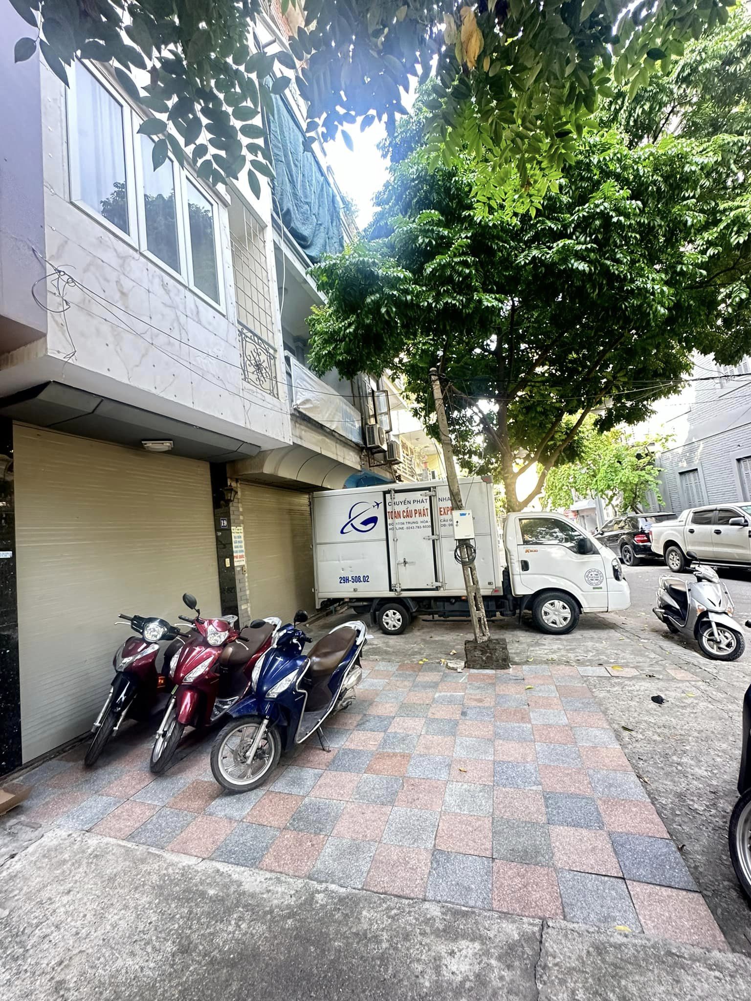 BÁN NHÀ TRUNG HÒA CẦU GIẤY 47M – 5 TẦNG PHÂN LÔ Ô TÔ – 2 MẶT THOÁNG – VỈA HÈ RỘNG – KINH DOANH BẤT CHẤP – KHU VỰC HIẾM