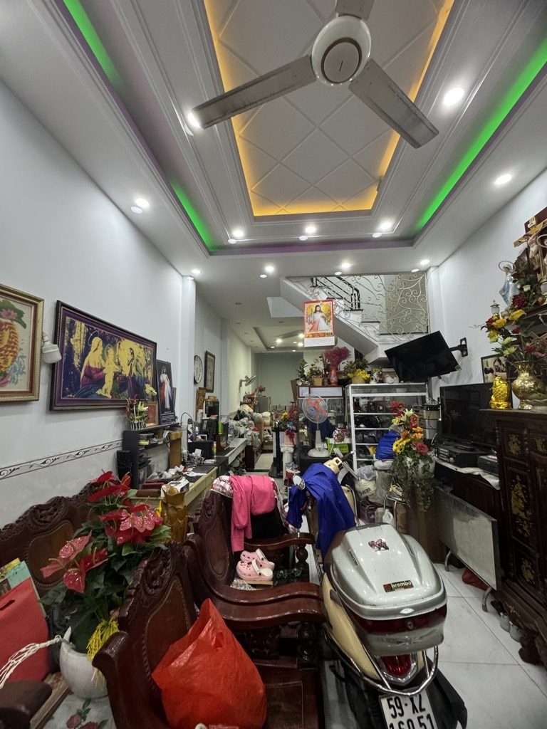 NGAY GIAO LỘ MÃ LÒ VÀ ĐƯỜNG 18B - HẺM 7M THÔNG - 79M2 - 3 TẦNG 4PN GIÁ 6.7 TỶ TL