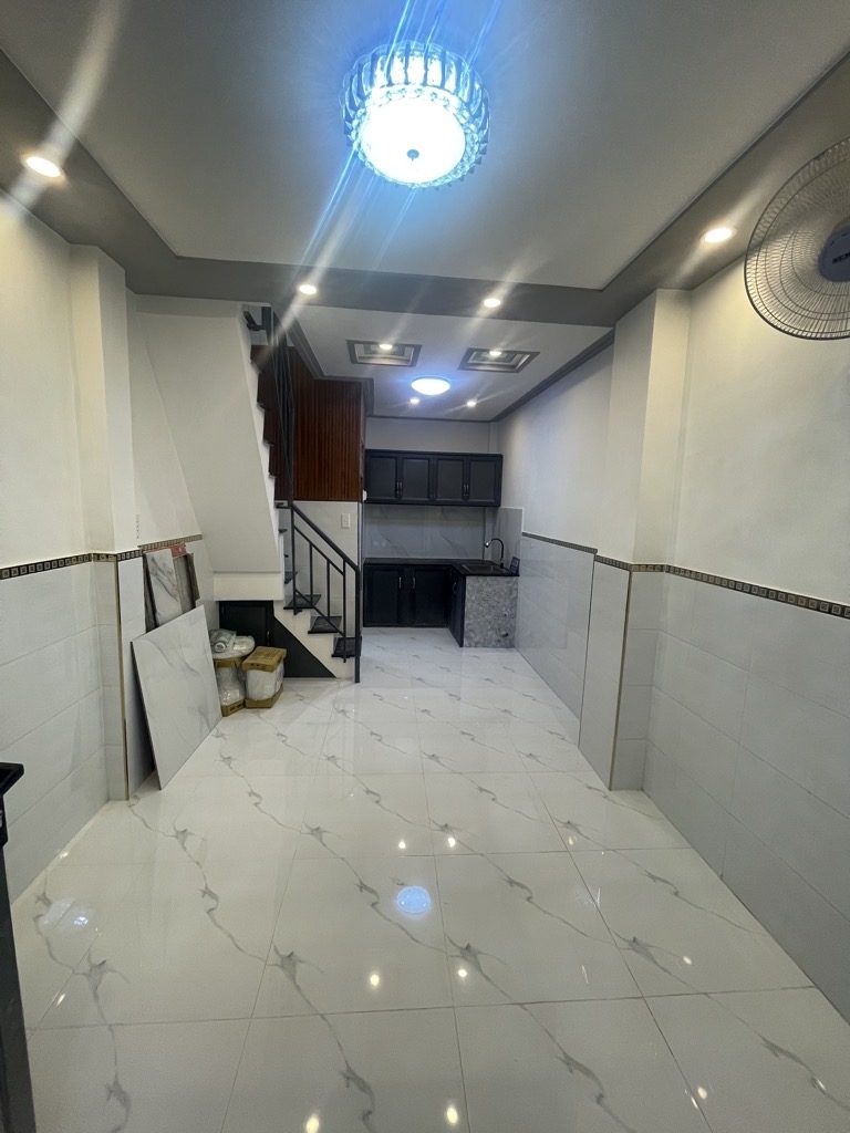 GẦN CHỢ BÌNH TRỊ ĐÔNG - TRƯƠNG PHƯỚC PHAN - 22M2 - 2 TẦNG 2PN - GIÁ 2.39 TỶ