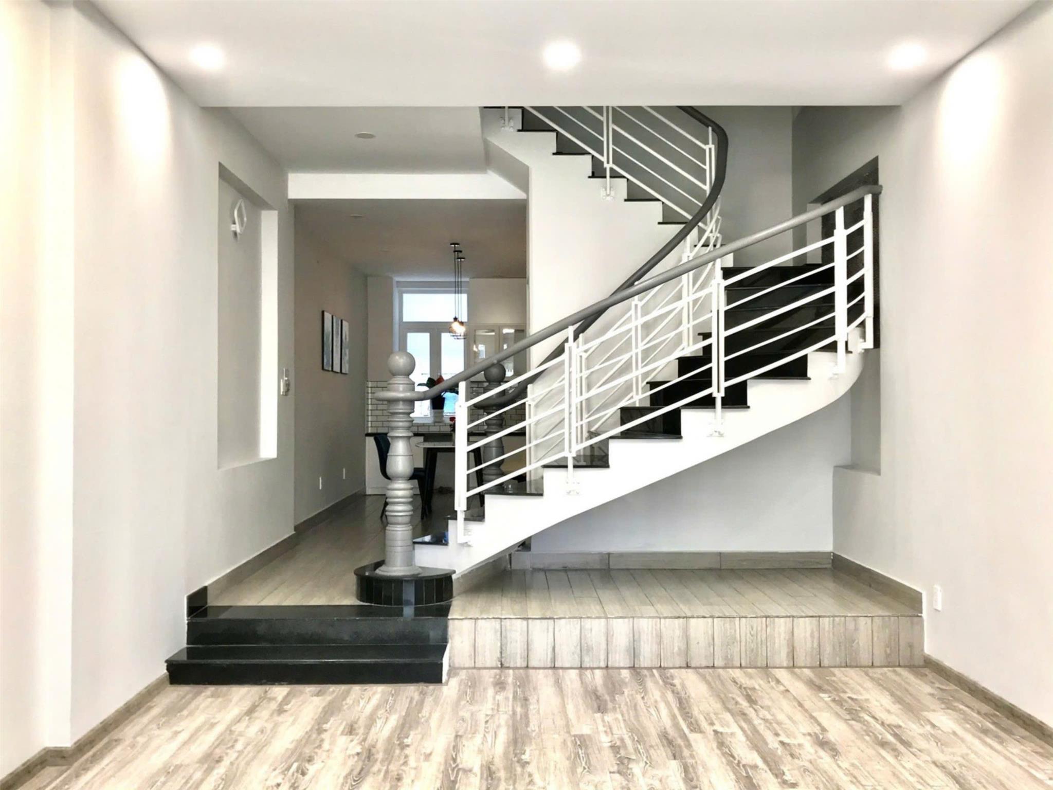 Khám Phá Nhà Đường Đẹp Đặng Văn Bi Trường Thọ 4 Tầng, Giá chỉ Nhĩnh 9 Tỷ,