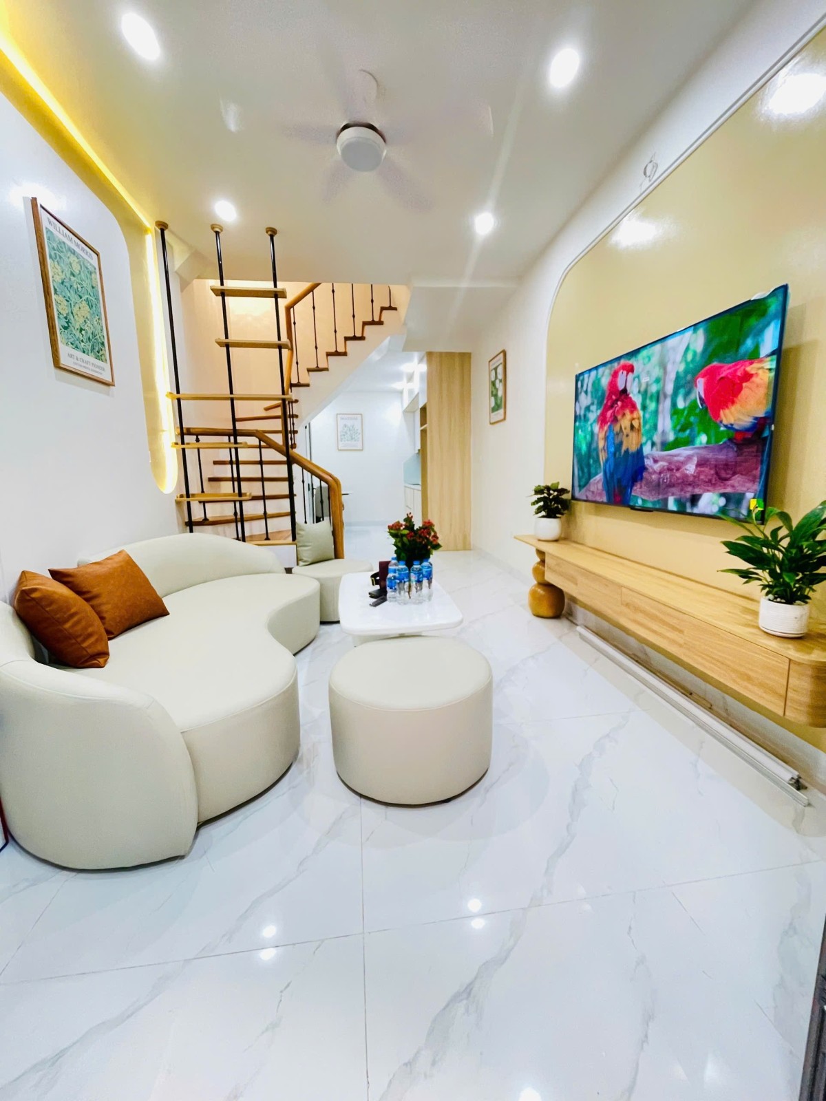 Căn góc, Ngõ 2.7m, Đẹp long lanh, Trường Chinh-0946383428