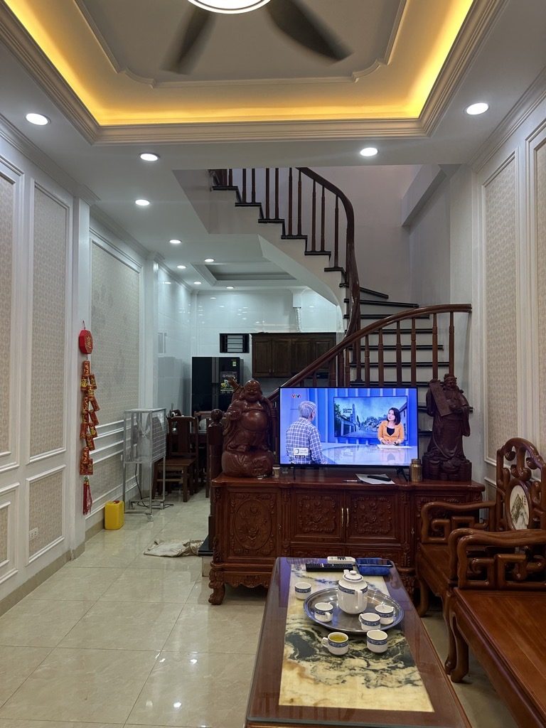 BÁN NHÀ Phố Vọng ,Ngõ Nông 20m Ra Phố, 2 Thoáng,Gấn Các Trường ĐạiHọc