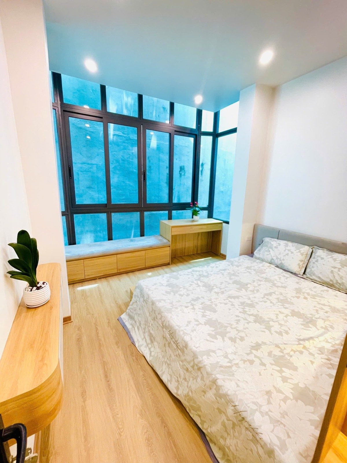 Căn góc, Ngõ 2.7m, Đẹp long lanh, Trường Chinh-0989311985