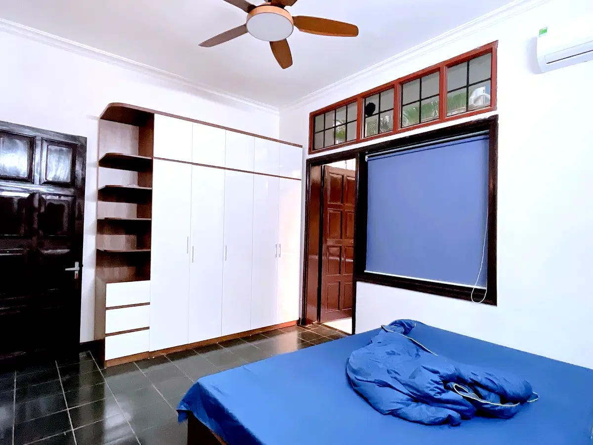 Bán Nhà 70m2 Hào Nam Đống Đa 4 Tầng MT 5,3,Cách Phố 20m Ngõ Thông Thoáng Gía Đầu Tử