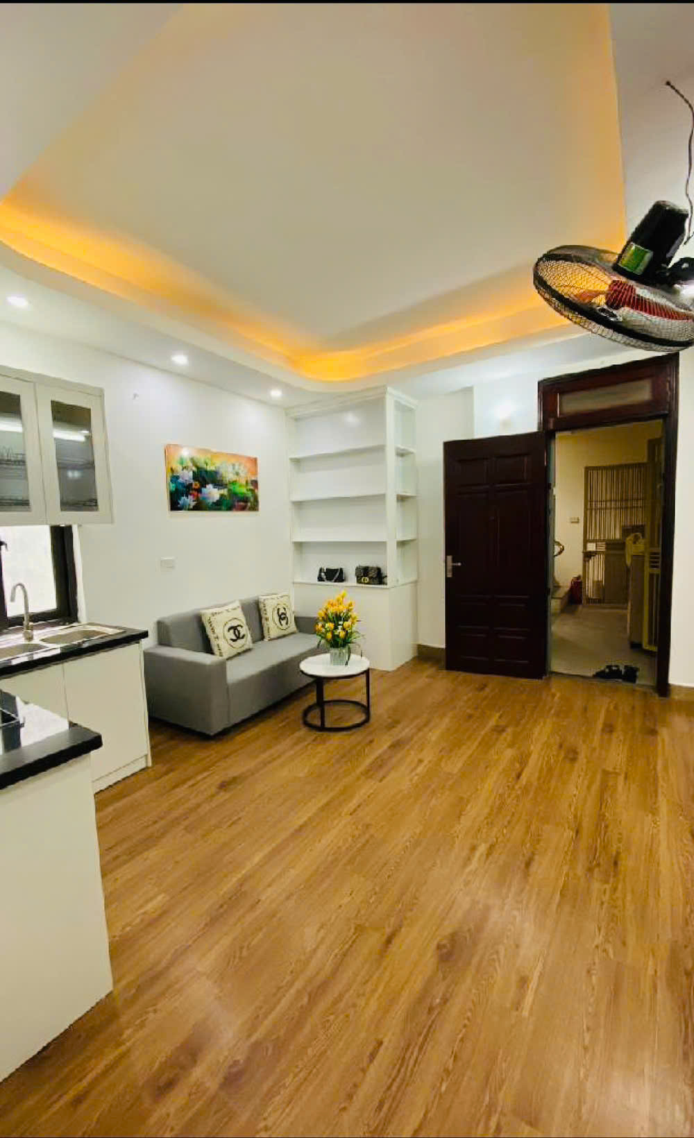 NHỈNH 1 TỶ CÓ NGAY CĂN HỘ CHUNG CƯ MINI PHỐ QUAN NHÂN- THANG MÁY - CỬA KHÓA VÂN TAY - NHỎ XINH - TẶNG FULL NỘI