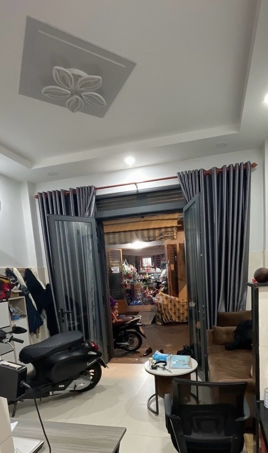 HÀNG NÓNG TÂN BÌNH ĐƯỜNG LÝ THƯỜNG KIỆT - HẺM XE HƠI - 5M - VỊ TRÍ CỰC ĐẸP - GIÁ RẺ BẤT NGỜ