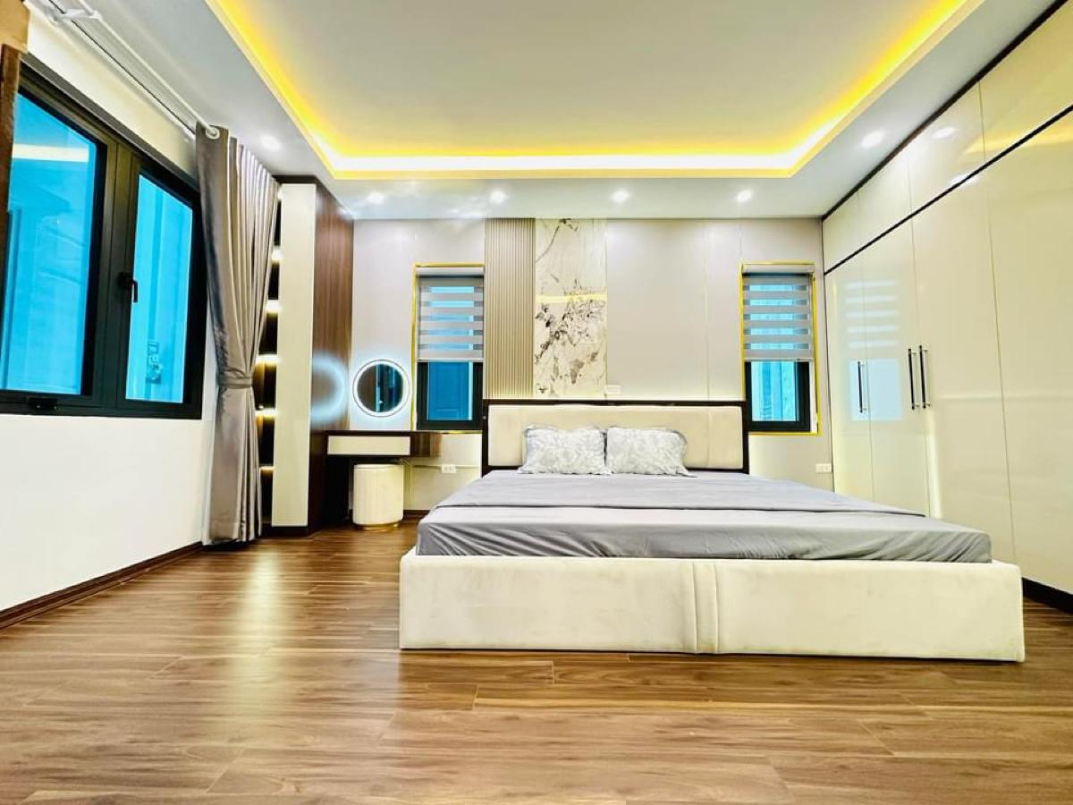 CHÍNH KINH - THANH XUÂN - THANG MÁY- PHÂN LÔ- DÒNG TIỀN- LÔ GÓC - NHÀ MỚI KENG- NHỈNH 11 TỶ