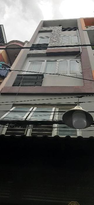 HOT HOT SIÊU PHẨM NHÀ ĐẸP - HẺM THÔNG THOÁNG- KHU VỰC HIẾM NHÀ BÁN- TRUNG TÂM Q10 - 4 TẦNG - DTSD : 84M2