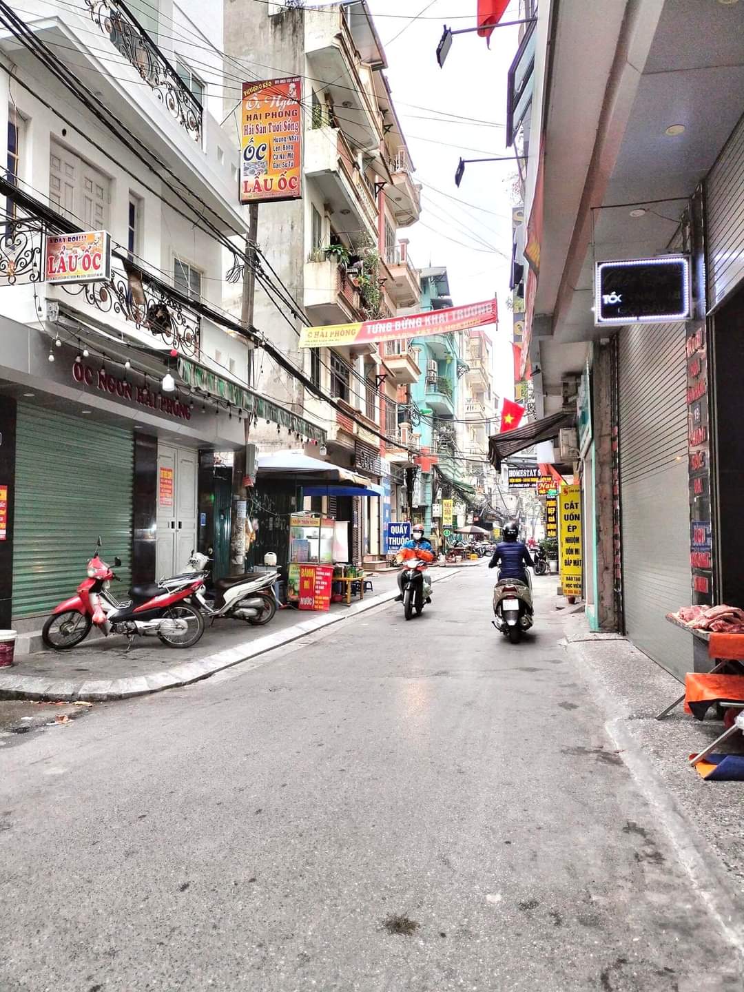 BÁN NHÀ HỌC VIÊN TÀI CHÍNH - PHỐ LÊ VĂN HIẾN - DT43M2 - 4 TÂNG - GIÁ 7 TỶ - BẮC TỪ LIÊM - KINH DOANH - Ô TÔ