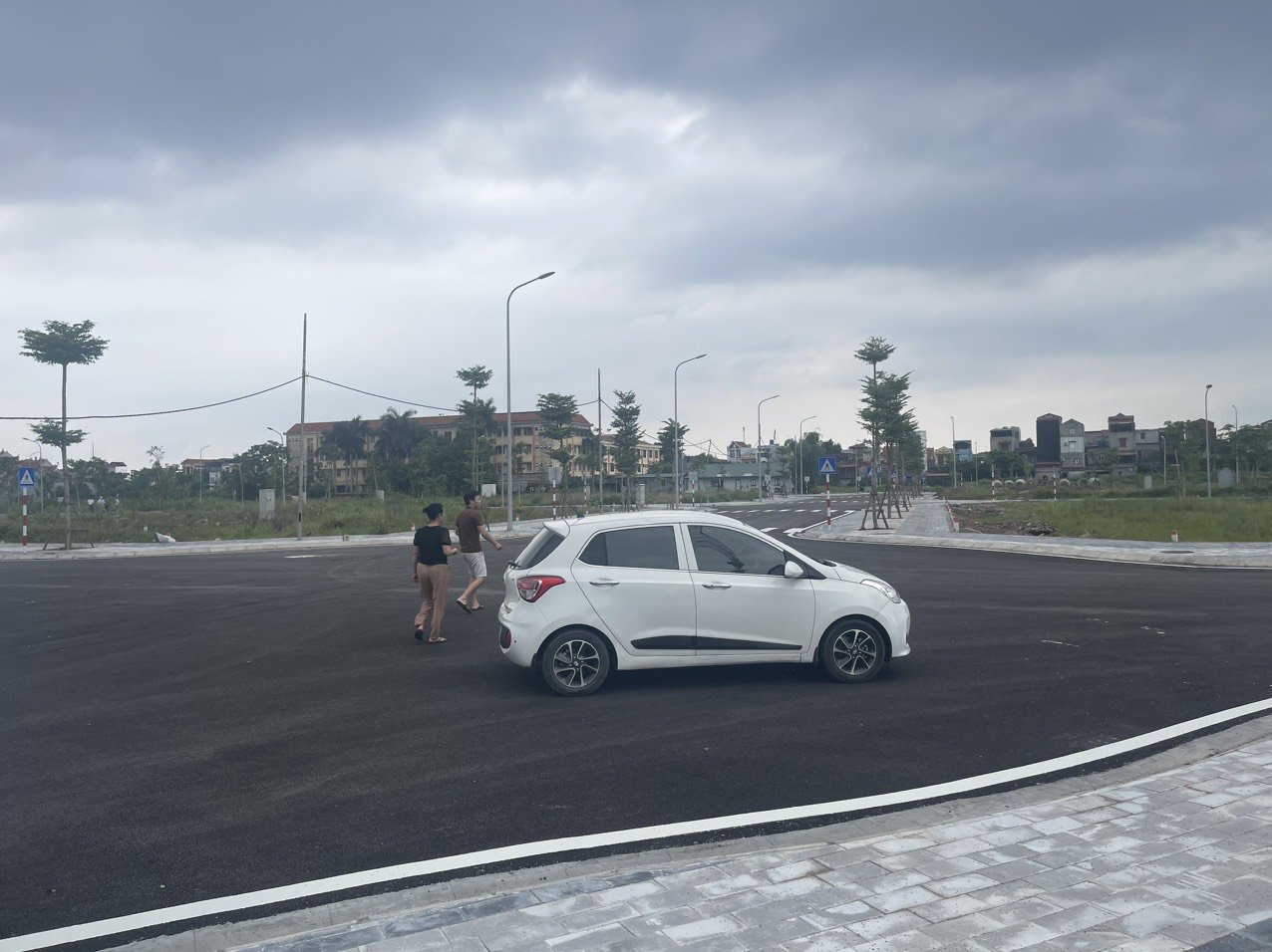 TÒA NHÀ VĂN PHÒNG, MẶT PHỐ SẦM UẤT, PHƯỜNG QUANG TRUNG, THÁI BÌNH. GIẤY PHÉP XÂY DỰNG ĐẦY ĐỦ, PHÒNG CHÁY CHỮA CHÁY DÒNG