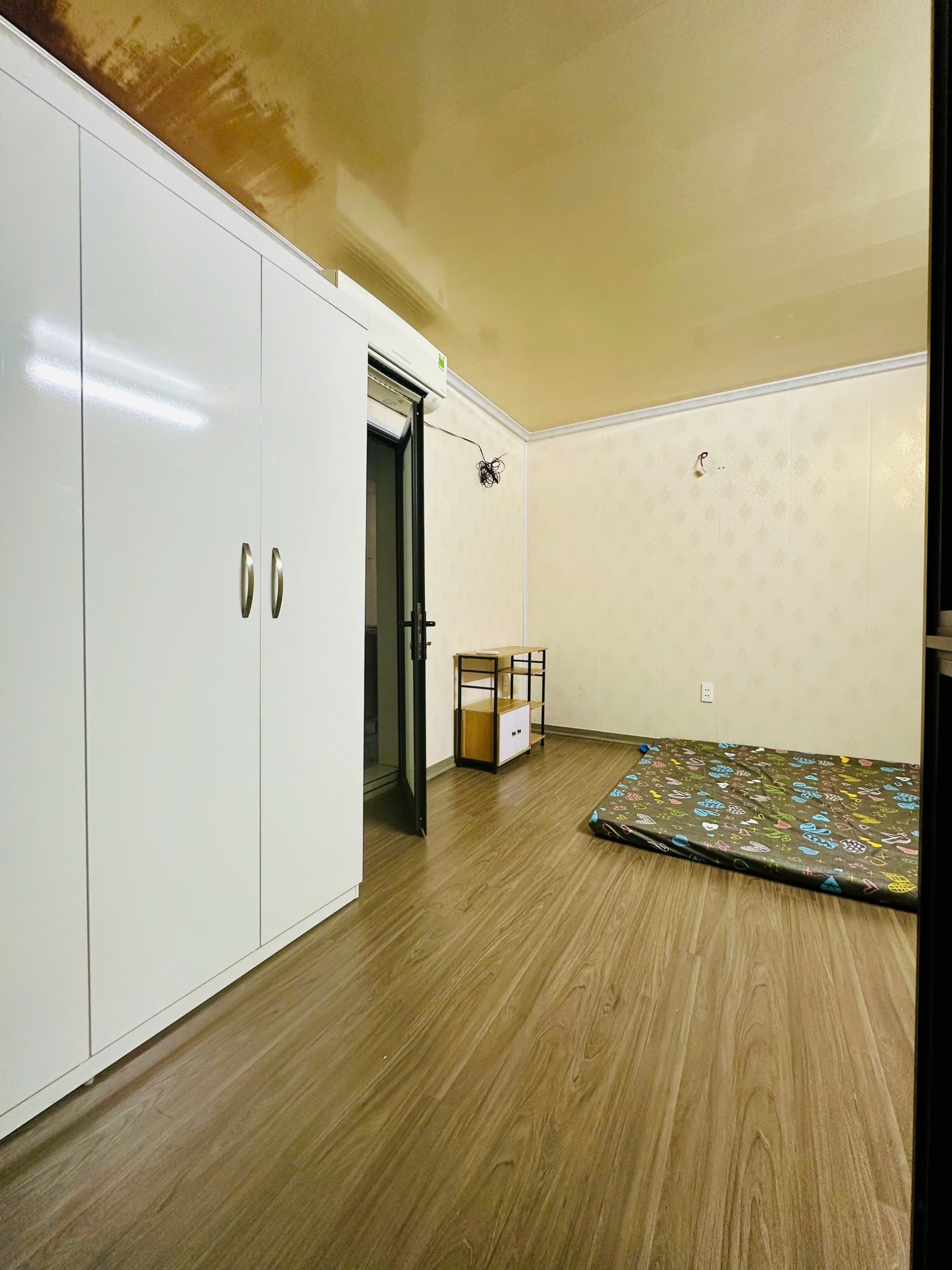 DUY NHẤT 1 CĂN -Lê Duẩn - Ngõ Hoàng An - Đống Đa - diện tích 20m - 2 tầng - ngõ thông gần phố - ở ngay - 2.35 tỷ