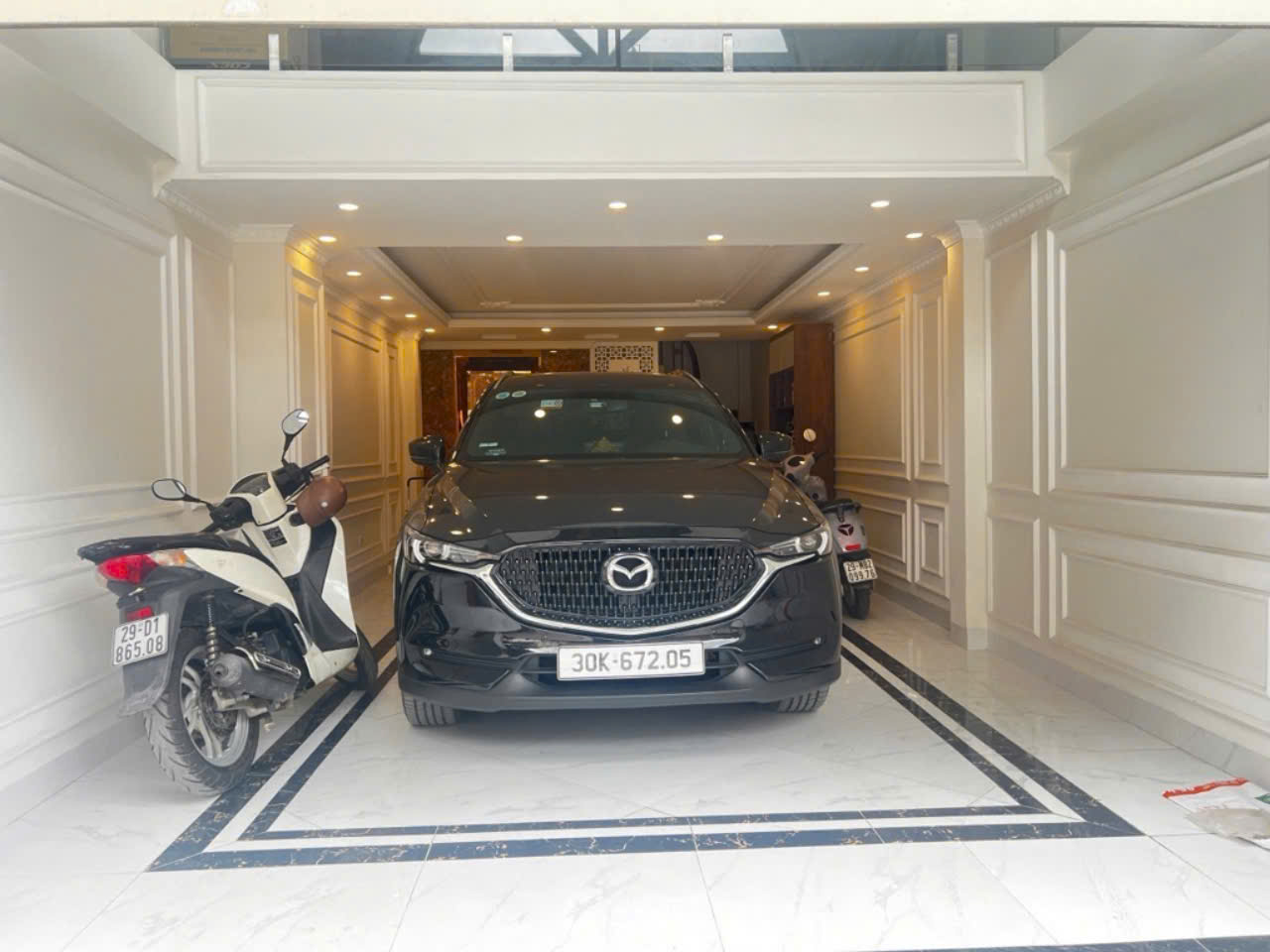 SIÊU HIẾM-TƯ ĐÌNH-PHỐ TRẠM-ĐẲNG CẤP-PHÂN LÔ QUÂN ĐỘI A38-KINH DOANH- GA RA -Ô TÔ 7 CHỖ TRÁNH-THANG MÁY-THÔNG BÀN CỜ TỨ