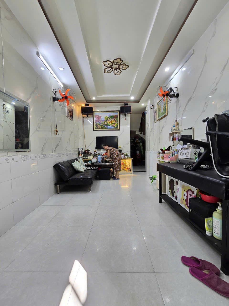 Chào Bán Nhà 3 Tầng 3mê - Trung Tâm Thành Phố- địa chỉ 108/18a ĐIỆN BIÊN PHỦ