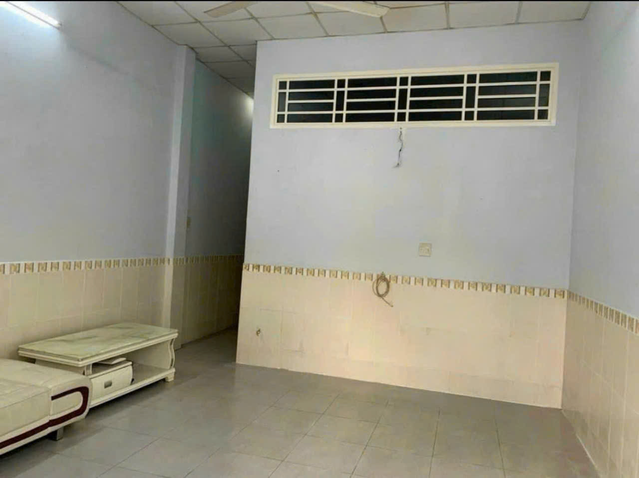 224CHO THUÊ Nhà 2 PN . Hẻm đường Tầm Vu, Hưng Lợi, Ninh Kiều (15/10 nhận nhà) GIÁ CHỈ : 5 triệu/tháng