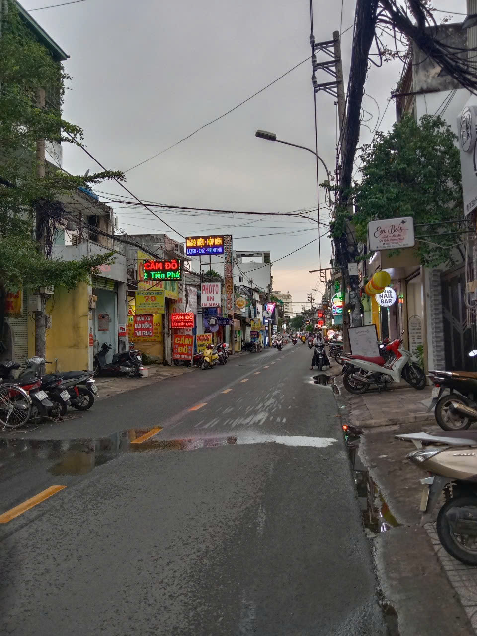 / BÁN GẤP NHÀ MẶT TIỀN ĐƯỜNG BẮC HẢI F.6 TÂN BÌNH . GIÁ CHỈ NHỈNH 6 TỶ