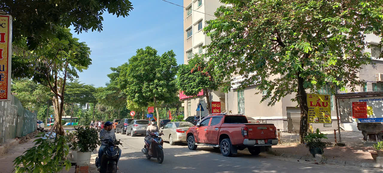 BÁN ĐẤT CỰC HIẾM MẶT PHỐ ĐỖ NHUẬN BẮC TỪ LIÊM 268M2, MT 25M GIÁ 385TR/M2