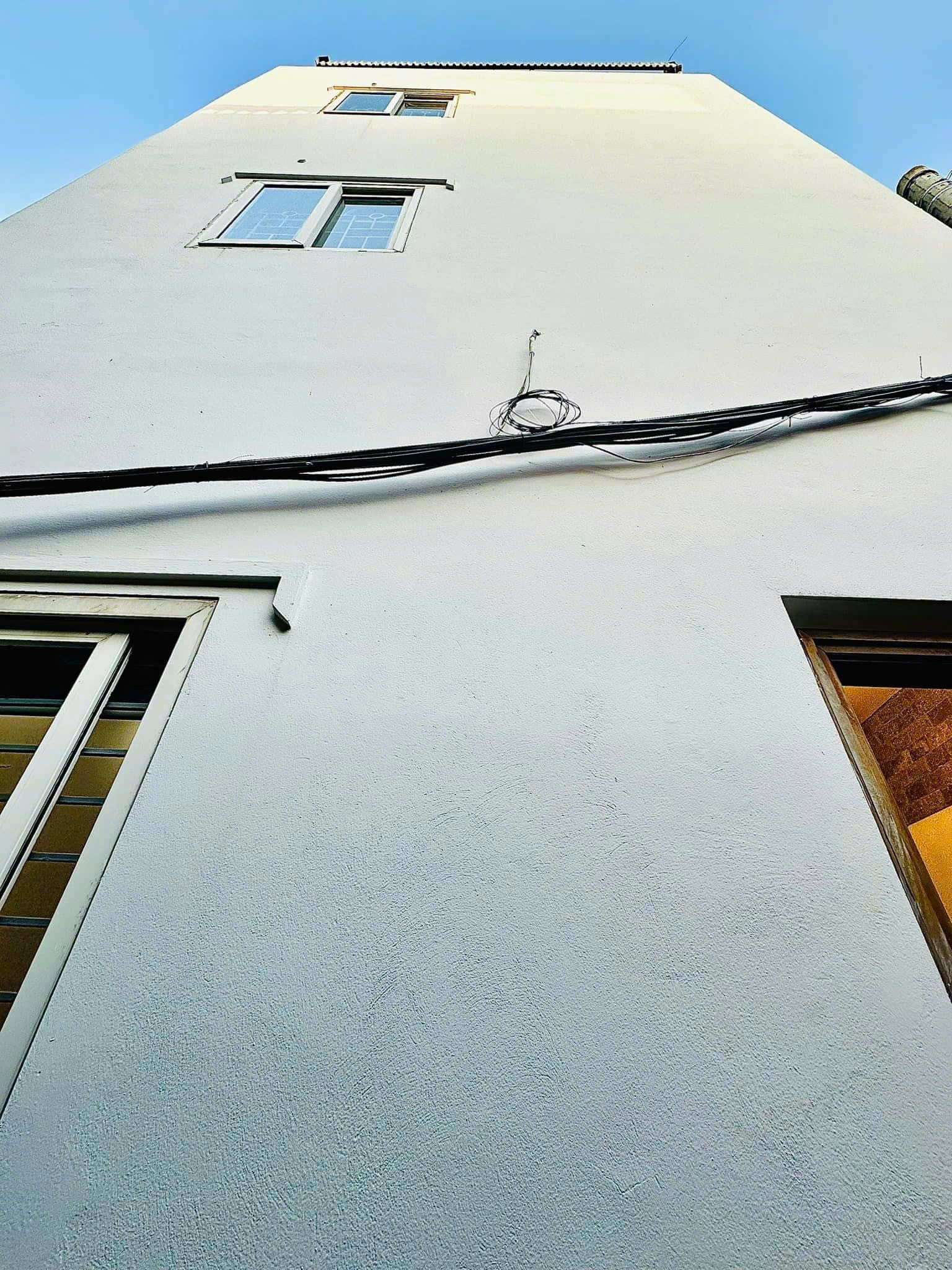 BẤN GẤP NHÀ VĂN LA - HÀ ĐÔNG 36.4M X 4 TẦNG LH;0372413014