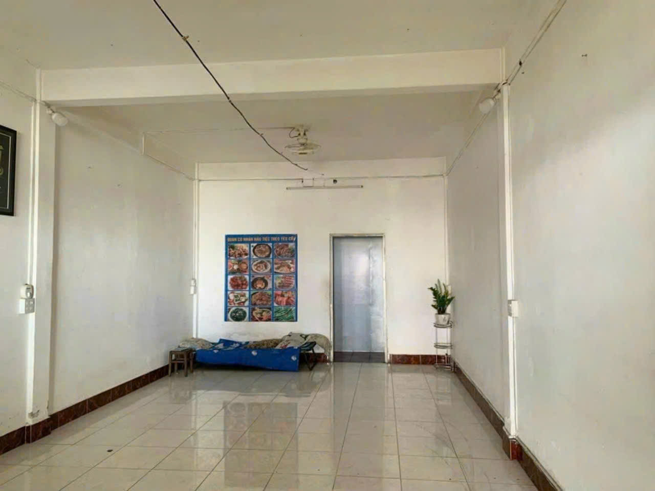 229CHO THUÊ Nhà Trệt . Mặt tiền kinh doanh ngay trường học, Đ.Ngô Hữu Hạnh, P. Tân An, QNK GIÁ CHỈ : 7 triệu/