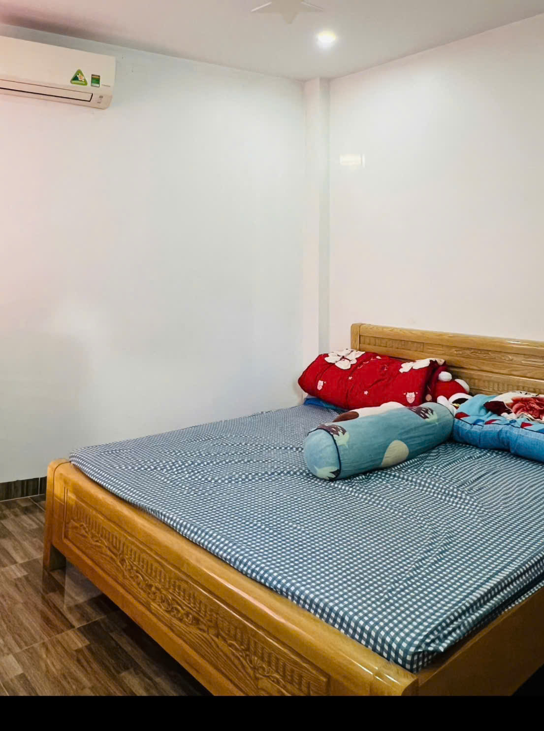 Bán nhà 3 tầng đẹp đường ô tô khu phân lô Hồ Đá, Sở Dầu, Hồng Bàng, Hải Phòng. 3,2 tỷ