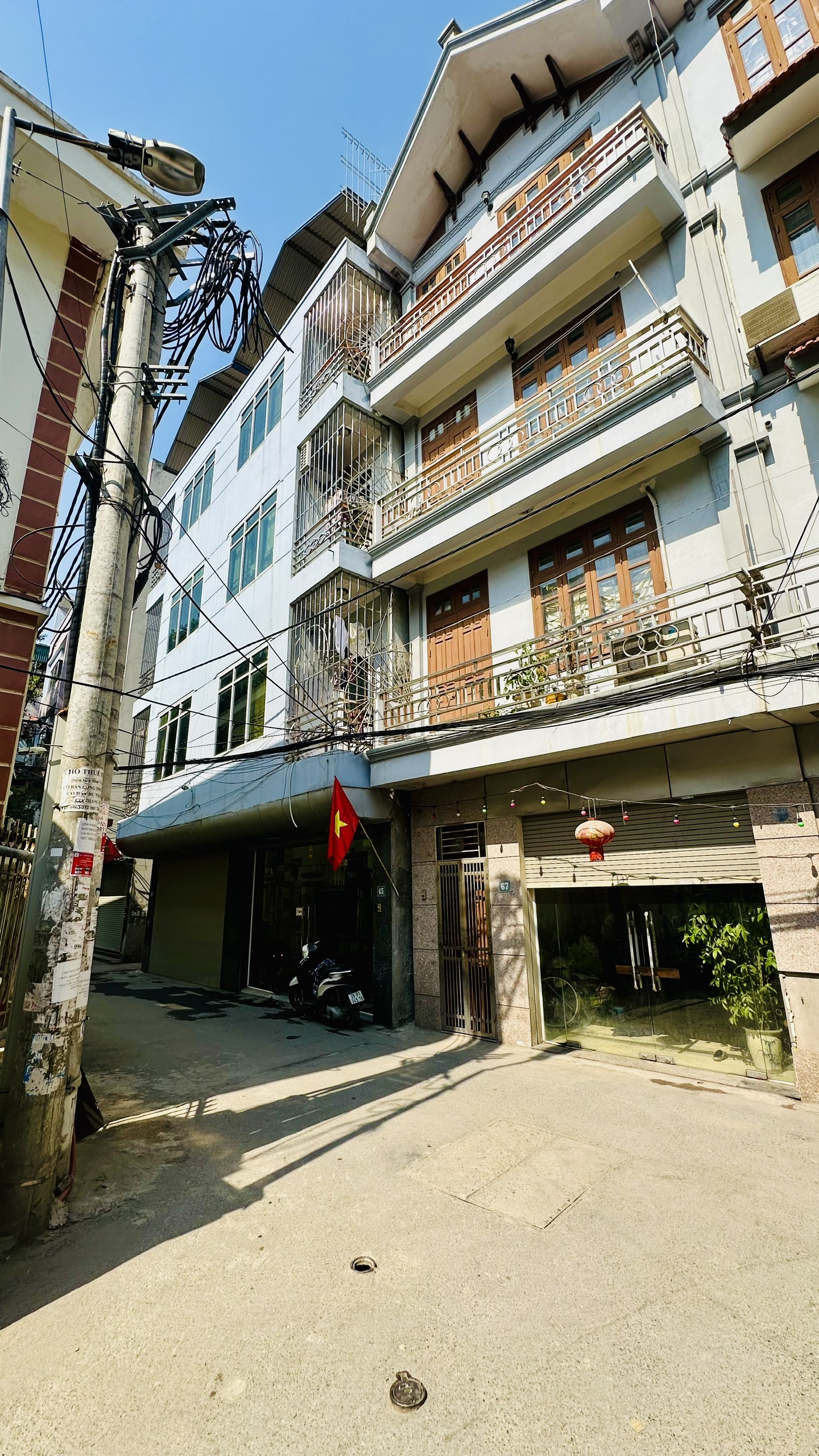 Cần bán nhà riêng giá 11,6 tỷ VND tại Phường Mễ Trì, Hà Nội.