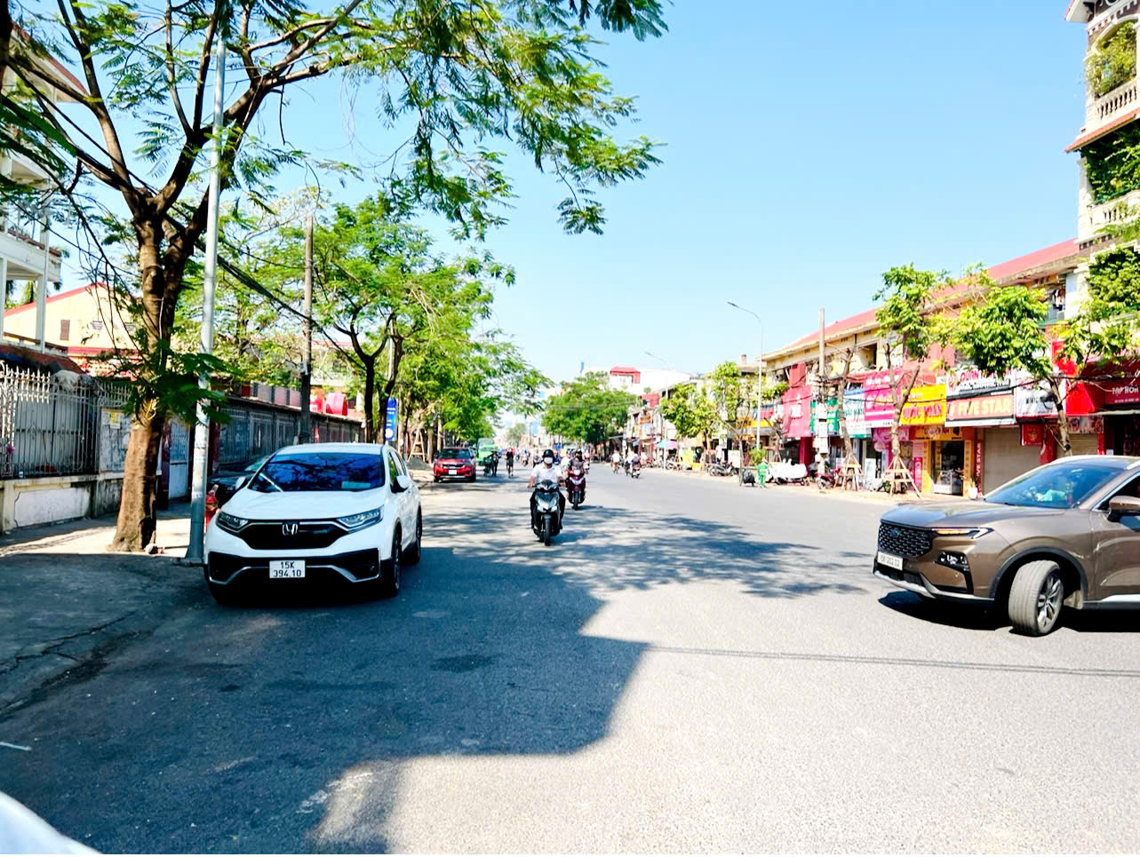 Bán nhà 2 tầng lô góc siêu đẹp ngay C3 Thái Phiên, Đà Nẵng, Ngô Quyền, Hải Phòng. 4,8 tỷ